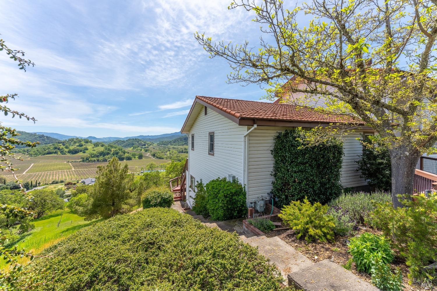 Detail Gallery Image 31 of 53 For 681 Sanel Dr, Ukiah,  CA 95482 - 3 Beds | 2/1 Baths