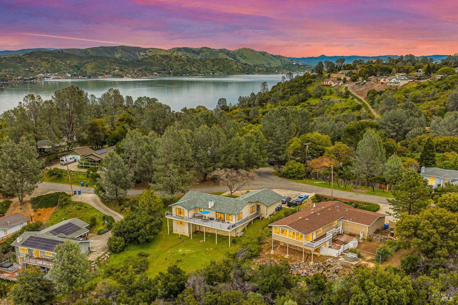 Detail Gallery Image 16 of 22 For 10360 Edgewater Dr, Kelseyville,  CA 95451 - 3 Beds | 2 Baths
