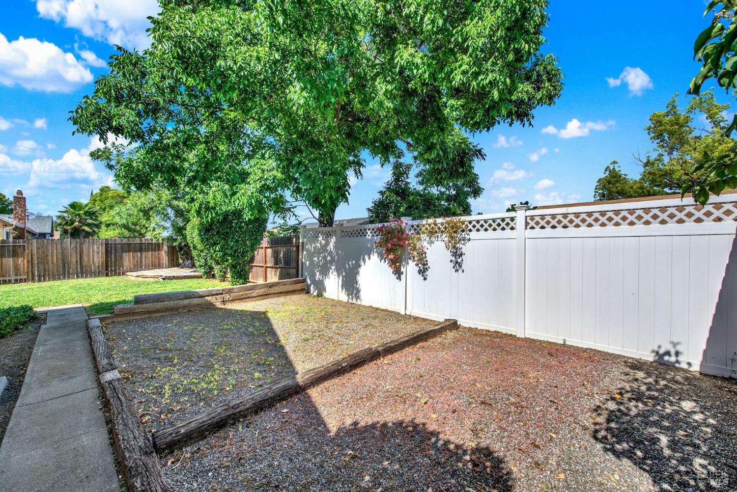 Detail Gallery Image 78 of 82 For 427 Temple Dr, Vacaville,  CA 95687 - 3 Beds | 2 Baths