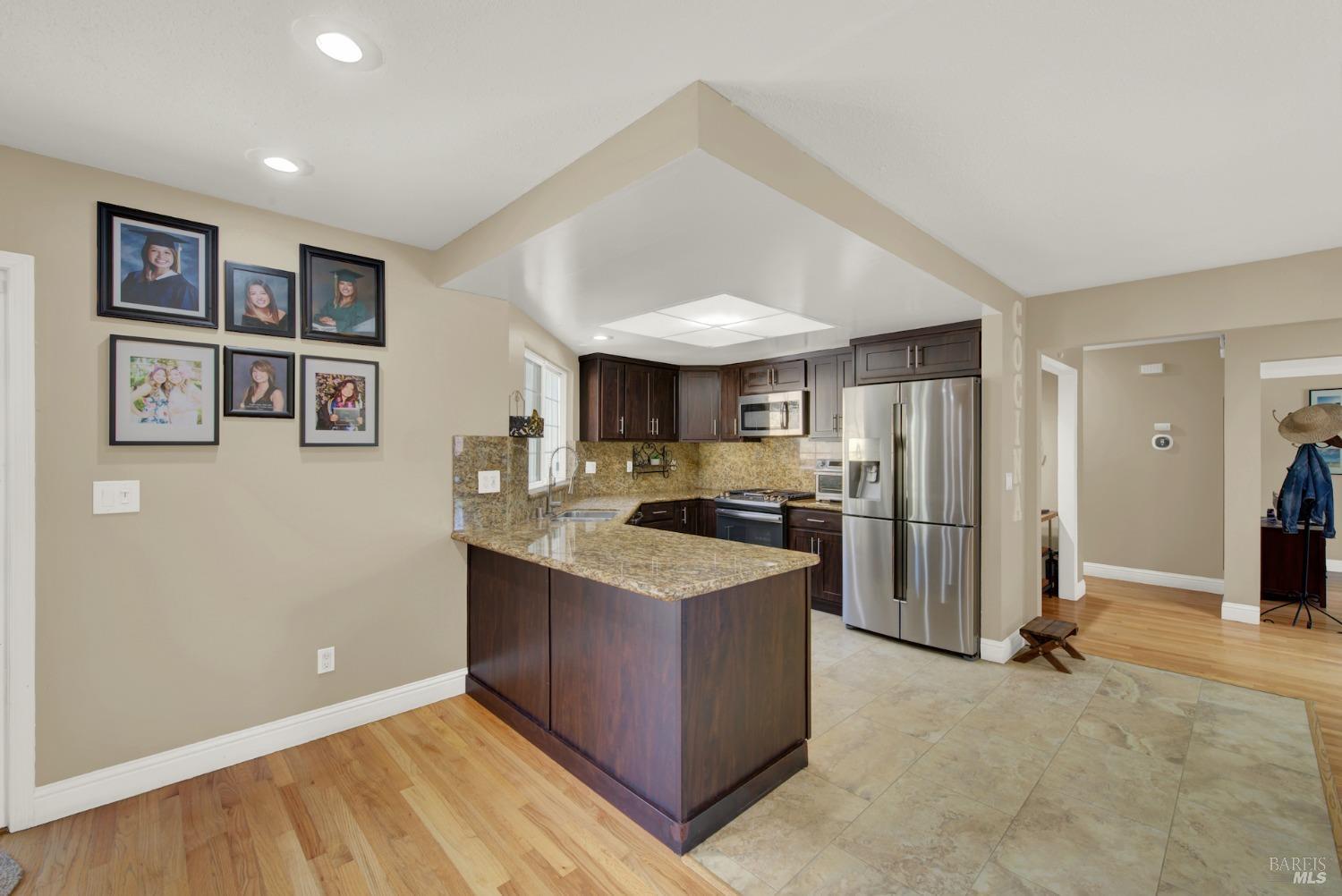 Detail Gallery Image 23 of 60 For 28 Sunnyhill Way, Pittsburg,  CA 94565 - 3 Beds | 2 Baths