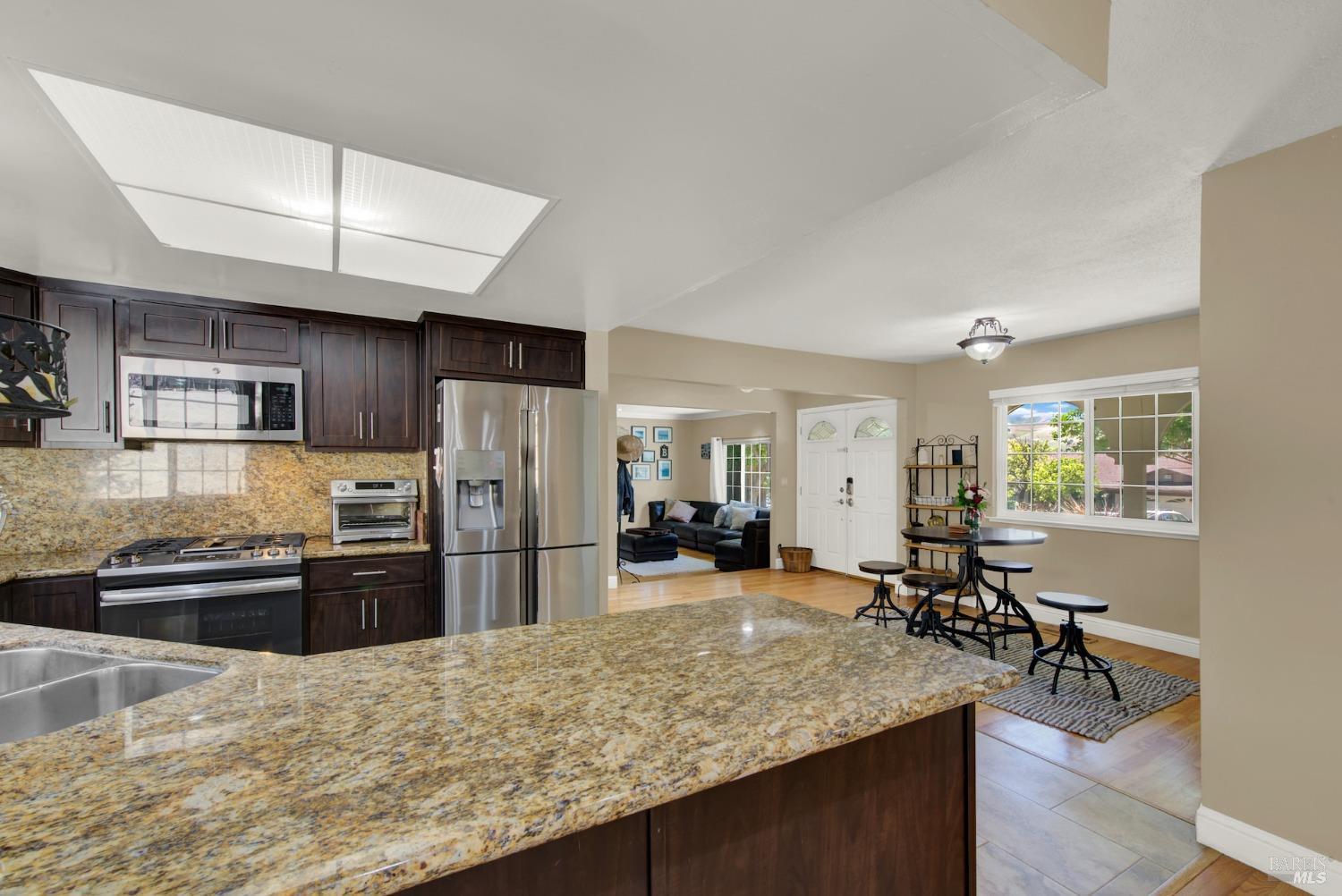 Detail Gallery Image 24 of 60 For 28 Sunnyhill Way, Pittsburg,  CA 94565 - 3 Beds | 2 Baths
