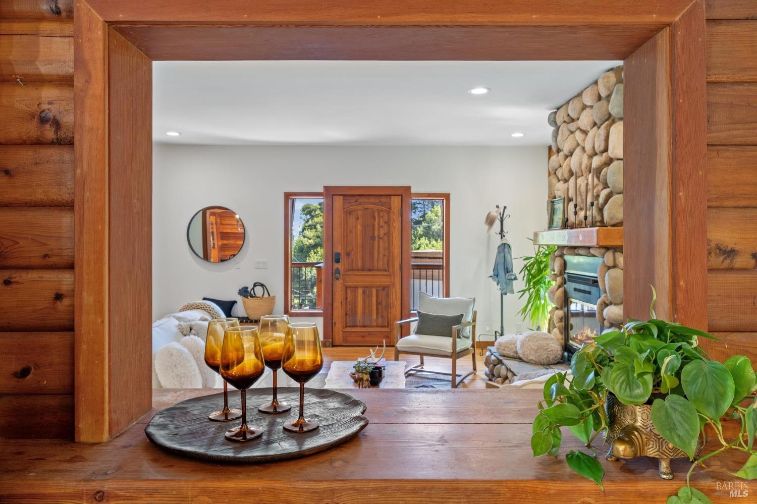 Detail Gallery Image 11 of 37 For 384 N Ferndale Ave, Mill Valley,  CA 94941 - 2 Beds | 2 Baths