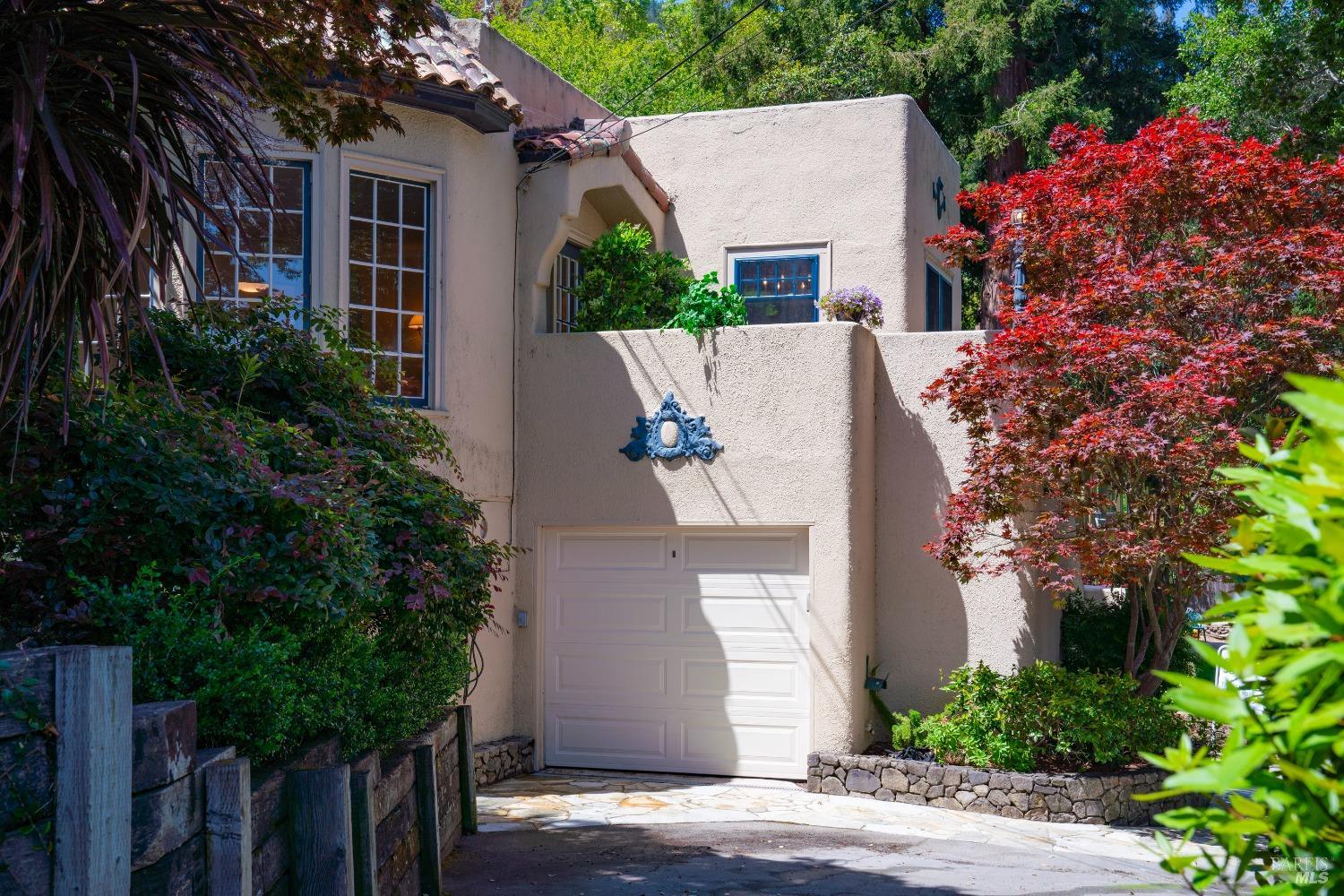 Detail Gallery Image 49 of 65 For 362 Redwood Ave, Corte Madera,  CA 94925 - 2 Beds | 1 Baths