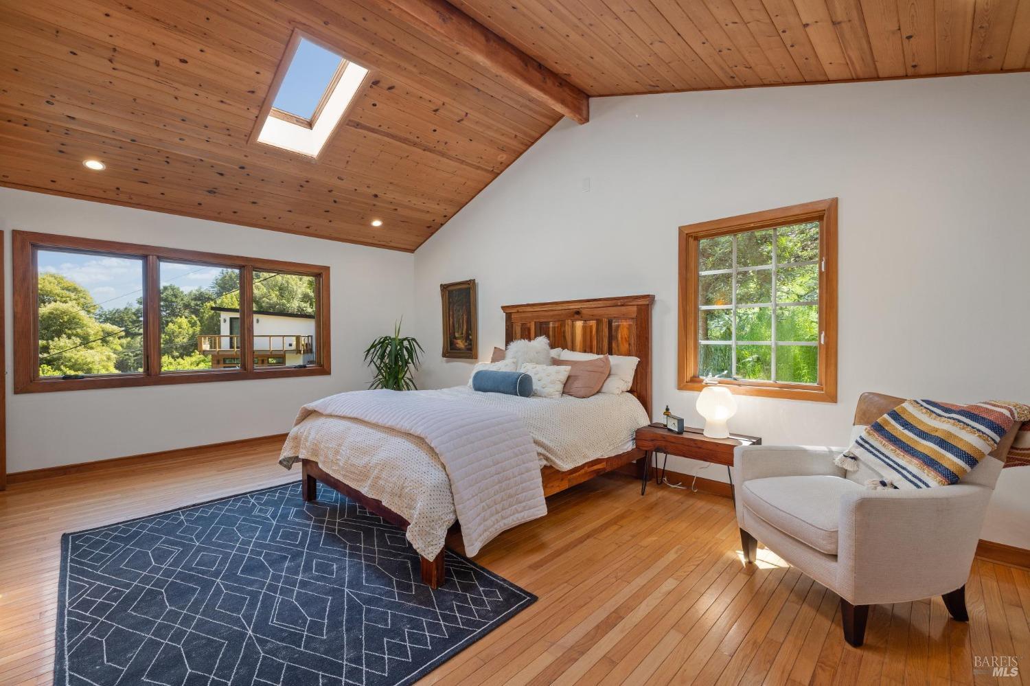 Detail Gallery Image 25 of 37 For 384 N Ferndale Ave, Mill Valley,  CA 94941 - 2 Beds | 2 Baths