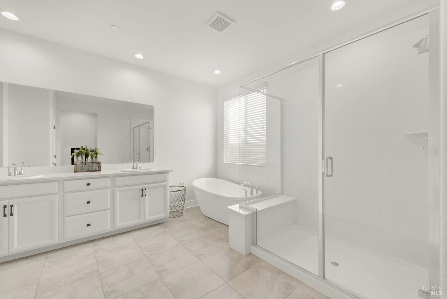 Detail Gallery Image 57 of 77 For 725 Hydrangea Dr, Vacaville,  CA 95687 - 3 Beds | 2/1 Baths