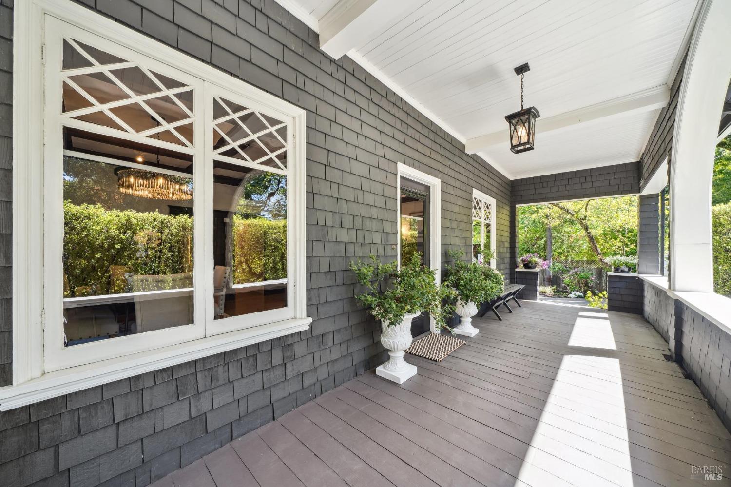 Detail Gallery Image 13 of 69 For 327 Bolinas Rd, Fairfax,  CA 94930 - 3 Beds | 2 Baths