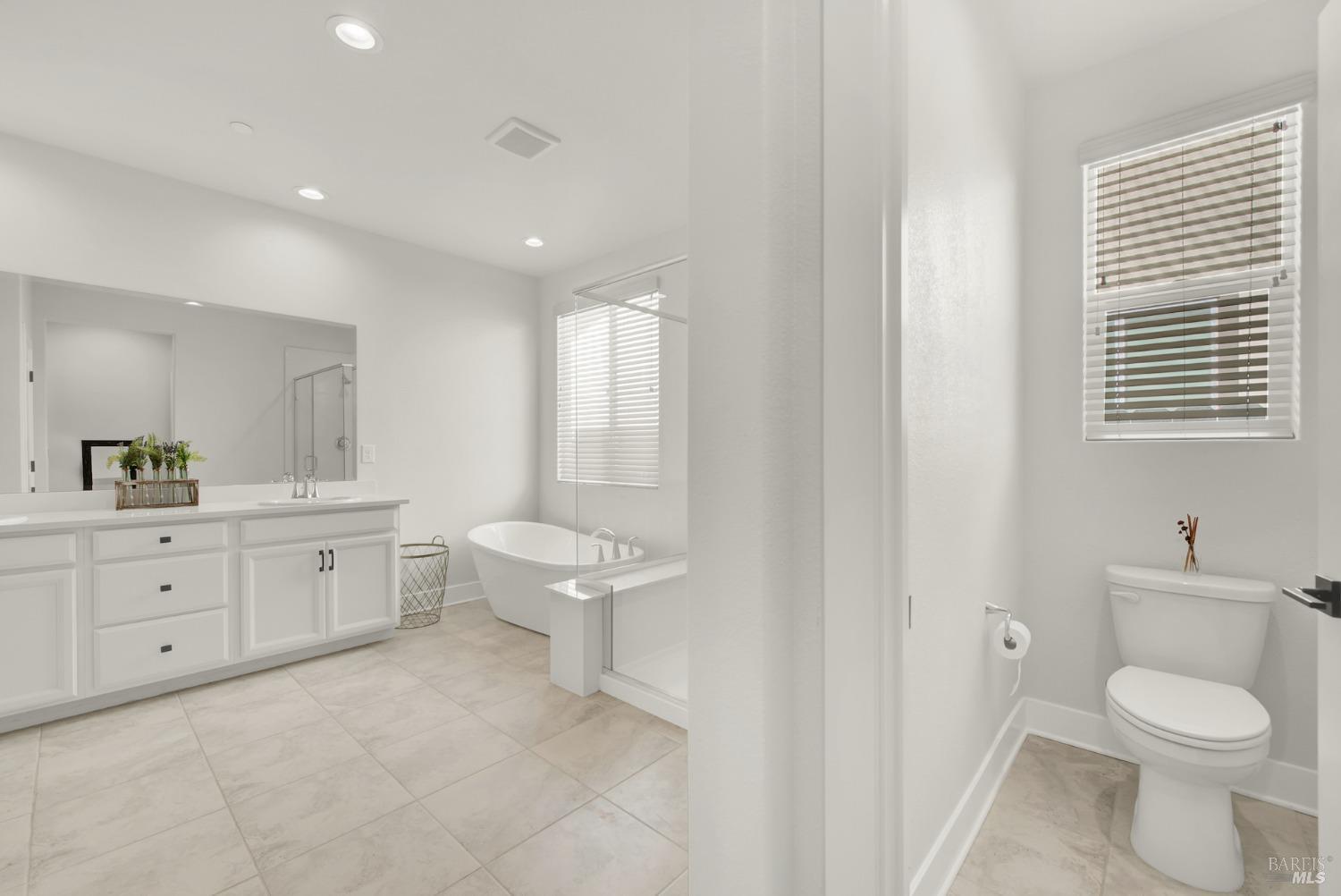 Detail Gallery Image 59 of 77 For 725 Hydrangea Dr, Vacaville,  CA 95687 - 3 Beds | 2/1 Baths