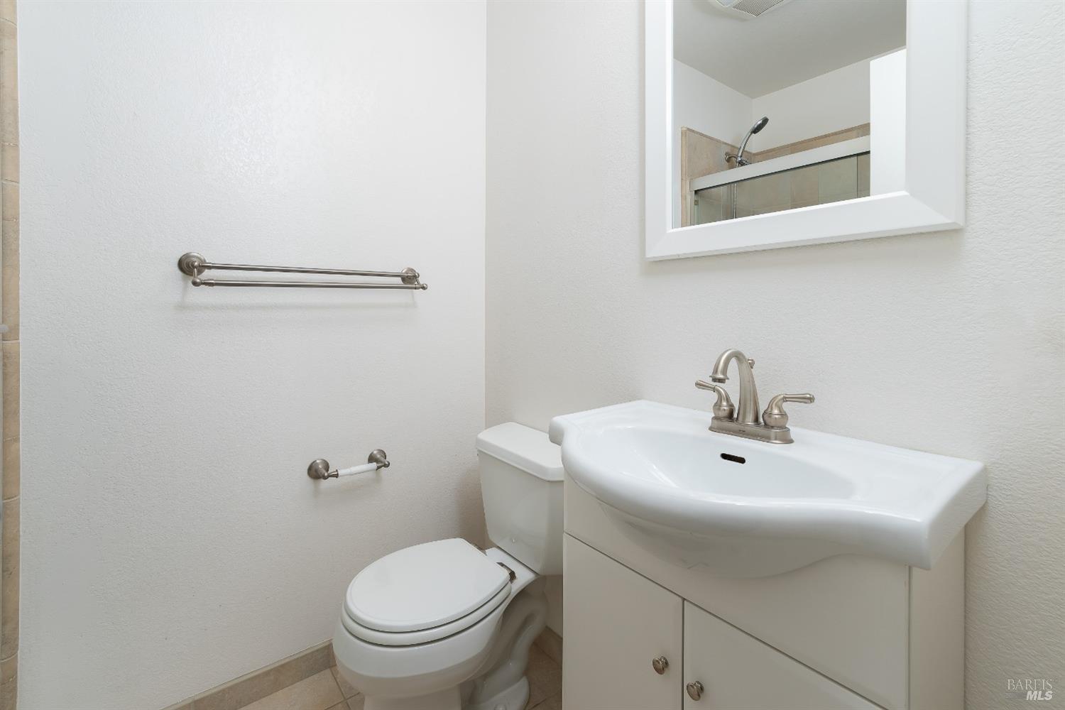 Detail Gallery Image 23 of 31 For 75 Roundtree Blvd, San Rafael,  CA 94903 - 2 Beds | 1/1 Baths