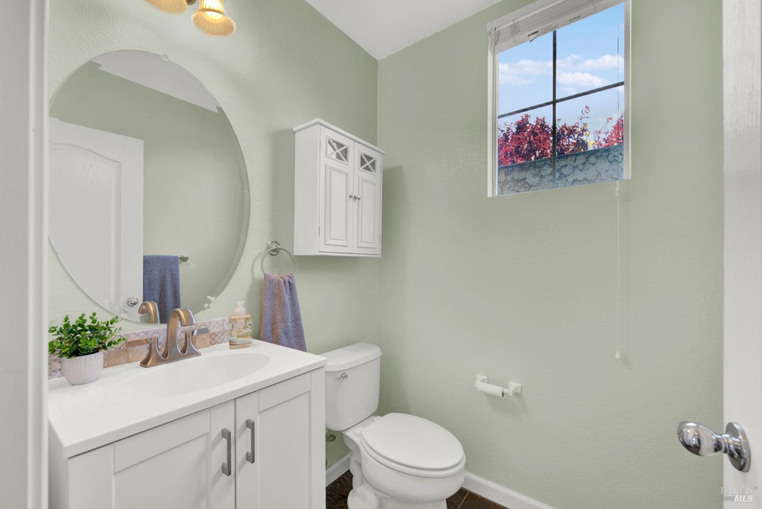 Detail Gallery Image 21 of 50 For 2840 Clarence Ln, Fairfield,  CA 94533 - 3 Beds | 2/1 Baths