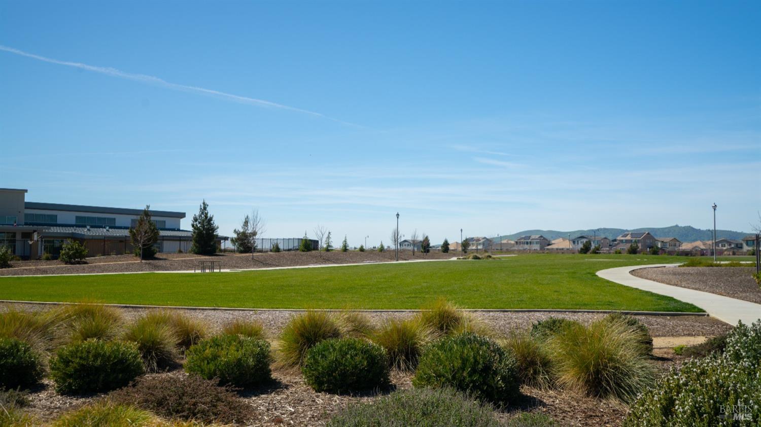 Detail Gallery Image 75 of 77 For 725 Hydrangea Dr, Vacaville,  CA 95687 - 3 Beds | 2/1 Baths