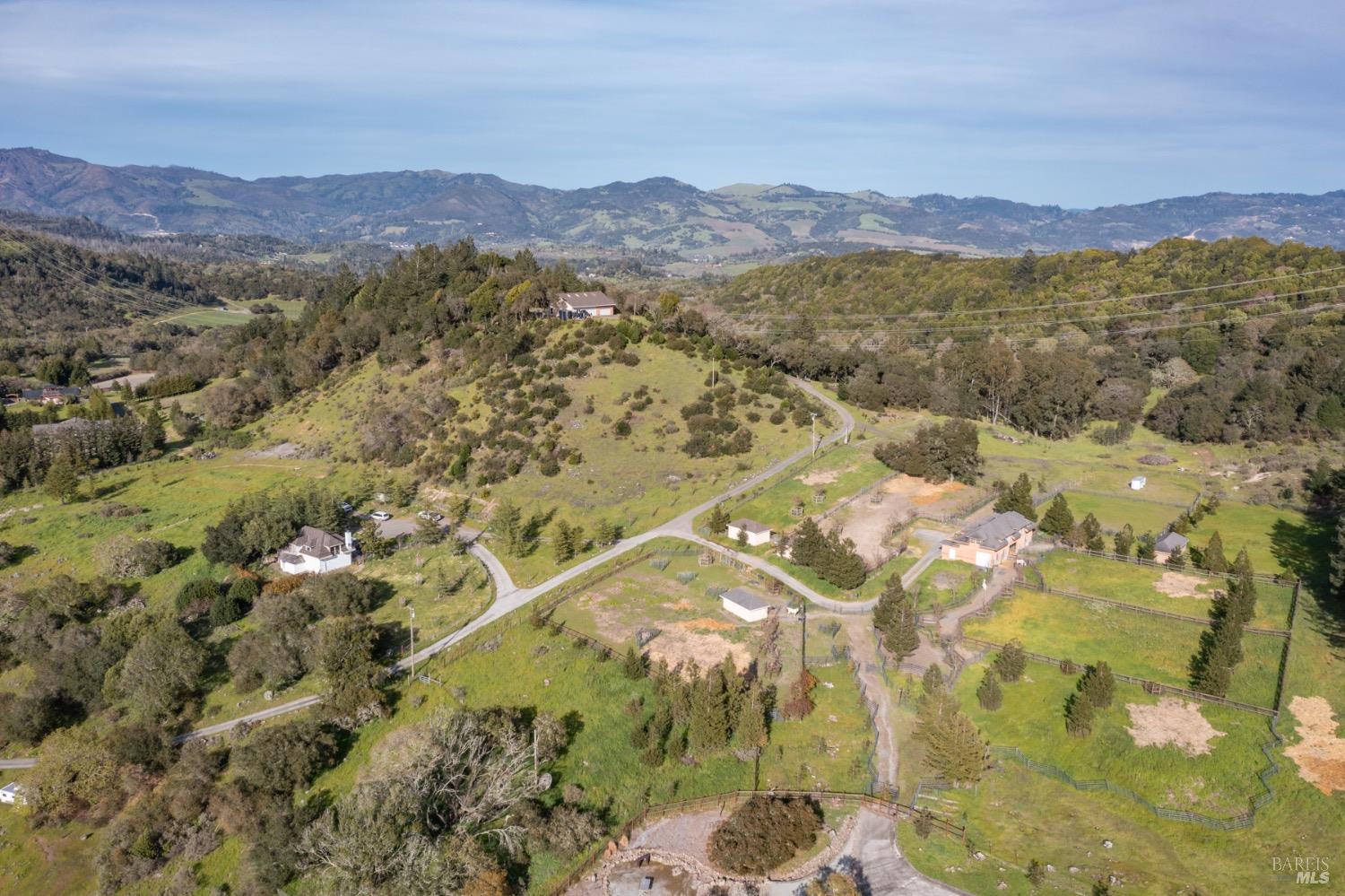 Detail Gallery Image 12 of 14 For 3220 Matanzas Creek Ln, Santa Rosa,  CA 95404 - 2 Beds | 2 Baths