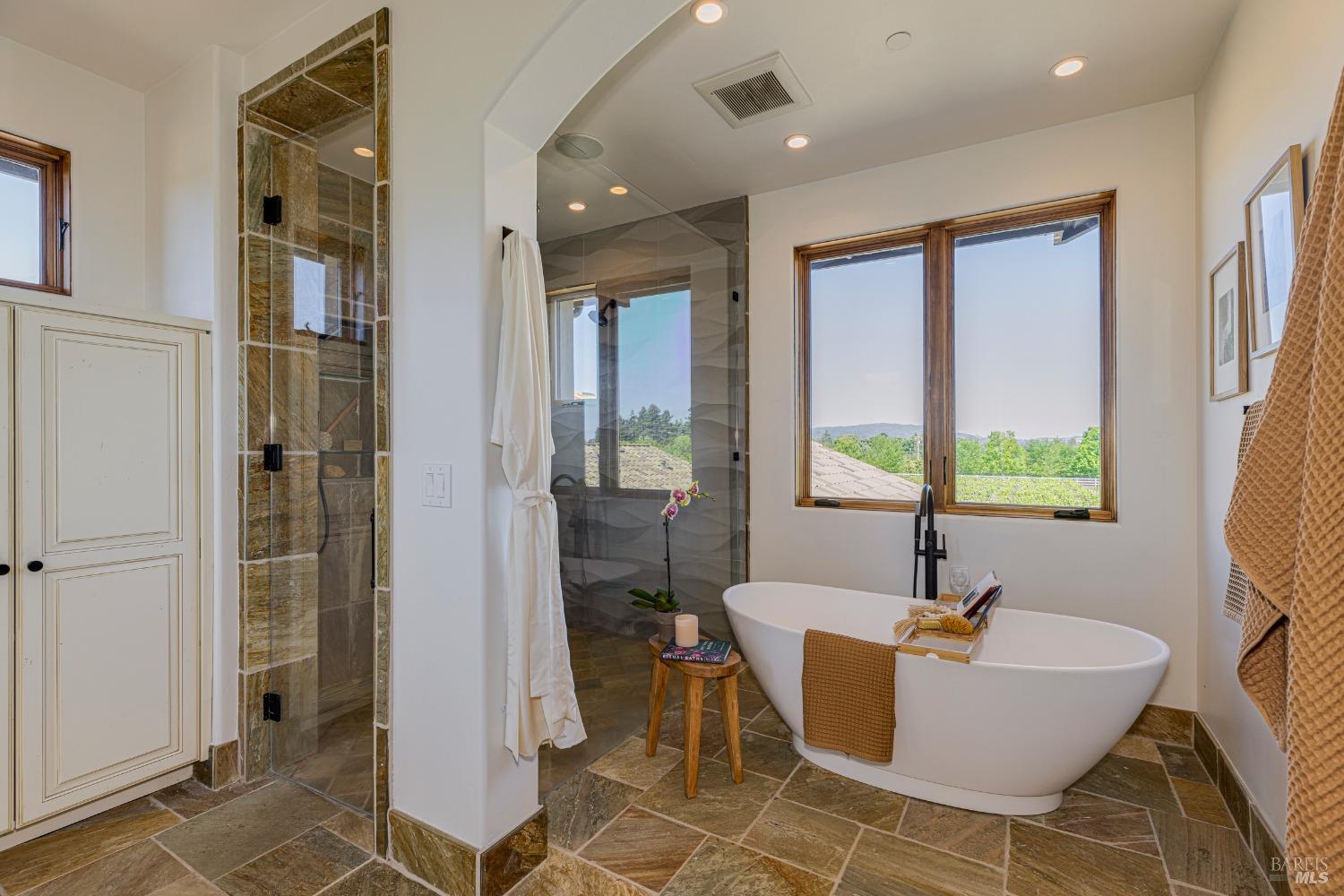 Detail Gallery Image 39 of 85 For 21001 Broadway Unkn, Sonoma,  CA 95476 - 7 Beds | 8/2 Baths