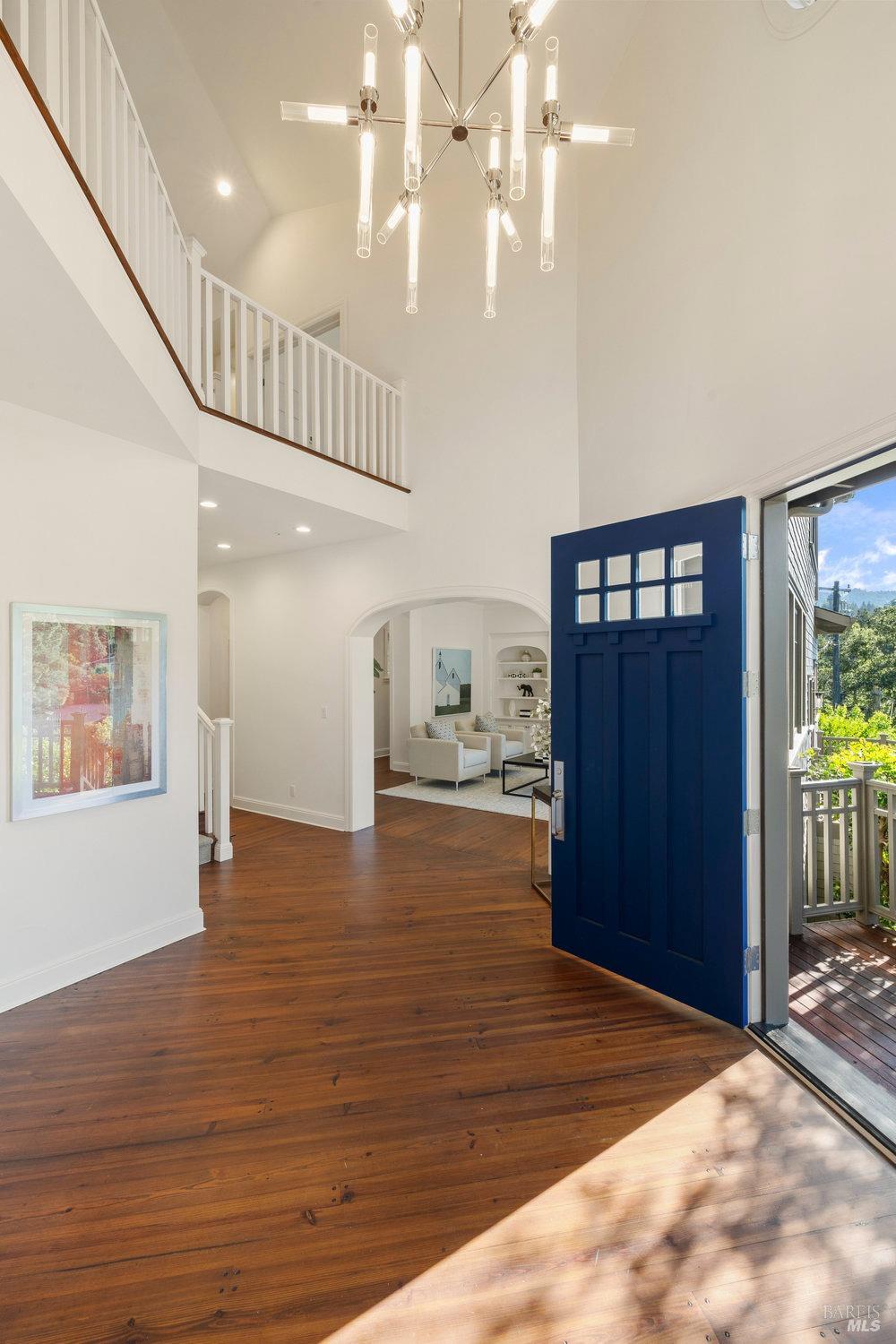Detail Gallery Image 22 of 54 For 118 Woodbine Dr, Mill Valley,  CA 94941 - 5 Beds | 5/1 Baths