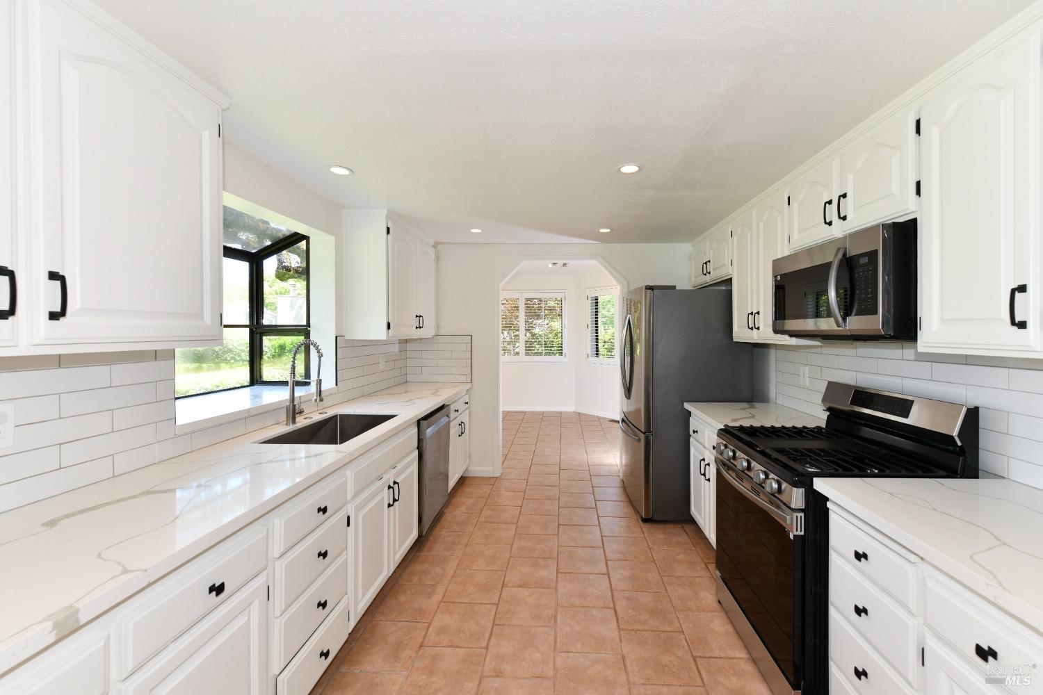 Detail Gallery Image 9 of 25 For 1829 Granger Way, Saint Helena,  CA 94574 - 3 Beds | 2/1 Baths