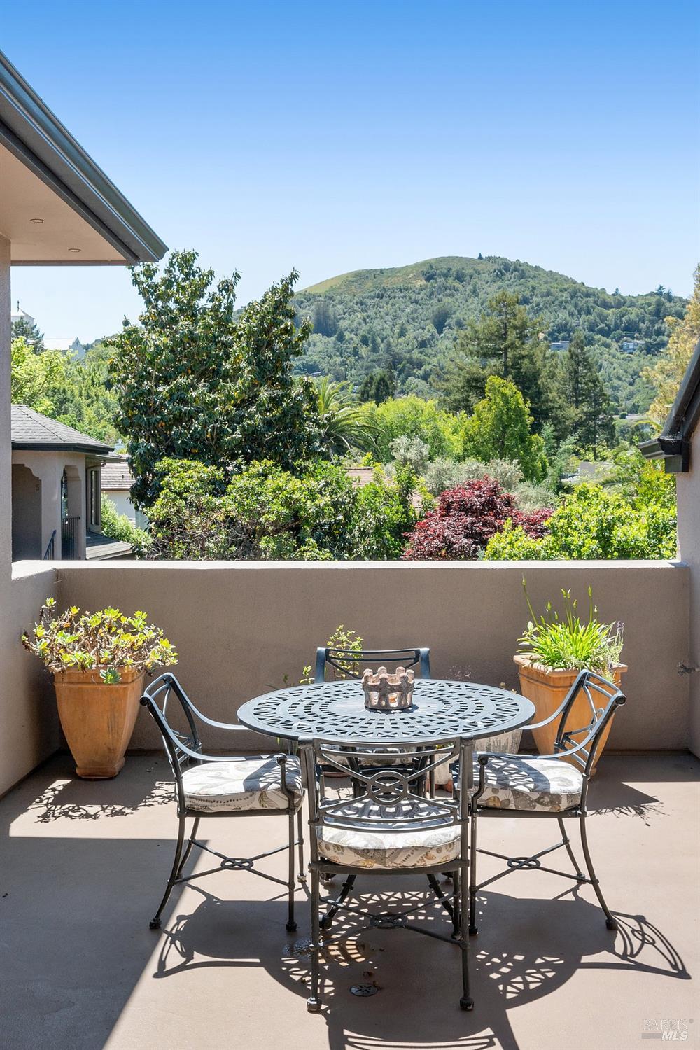 Detail Gallery Image 26 of 61 For 36 Mariposa Ave #1,  San Anselmo,  CA 94960 - 2 Beds | 2/1 Baths