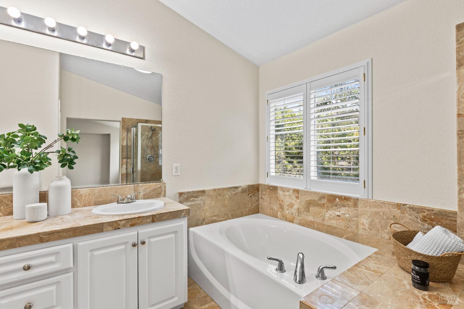 Detail Gallery Image 54 of 68 For 4202 Brudenell Dr, Fairfield,  CA 94533 - 5 Beds | 2/1 Baths