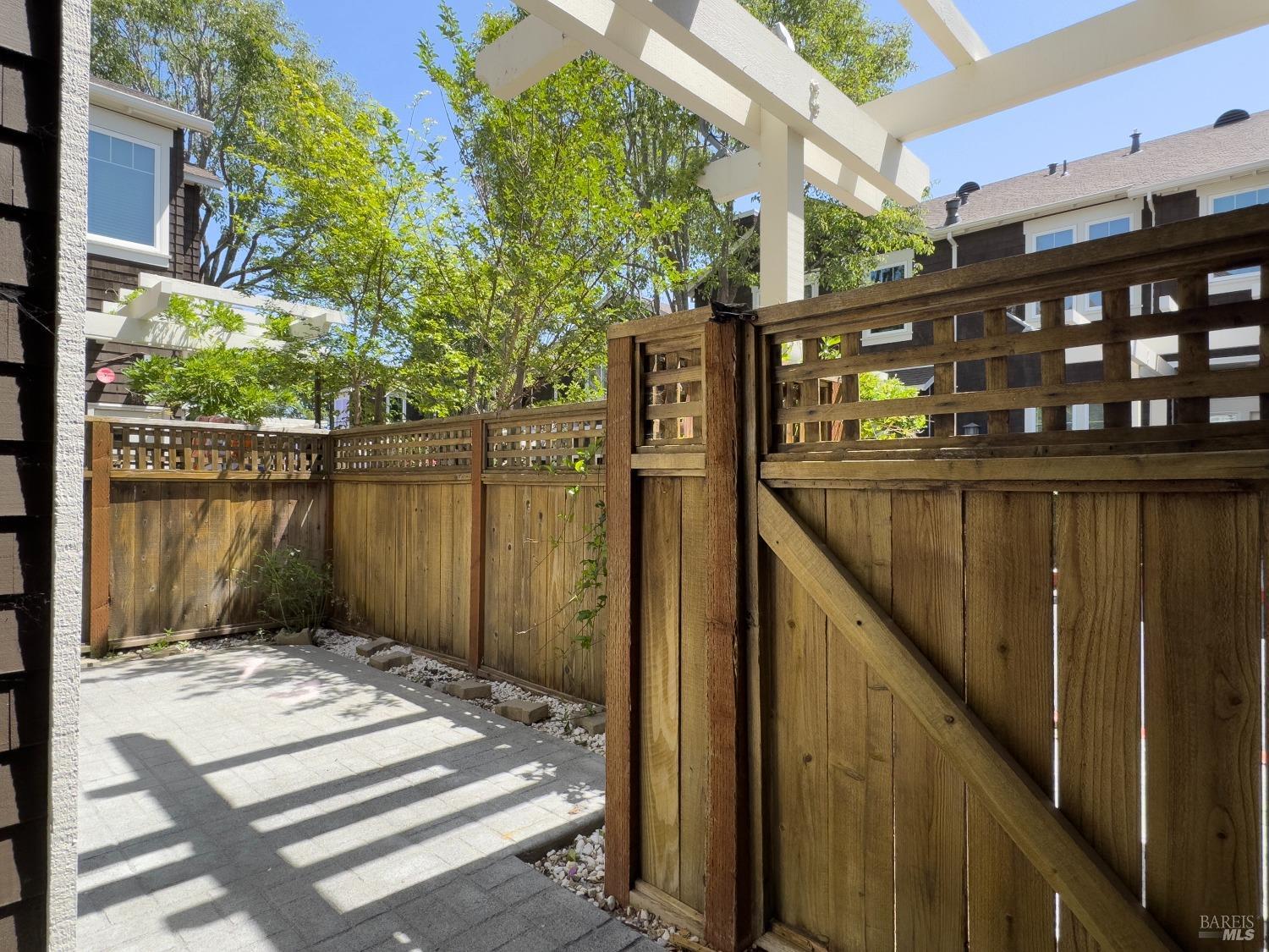 Detail Gallery Image 2 of 32 For 7831 Revard Ct, Cotati,  CA 94931 - 3 Beds | 2/1 Baths