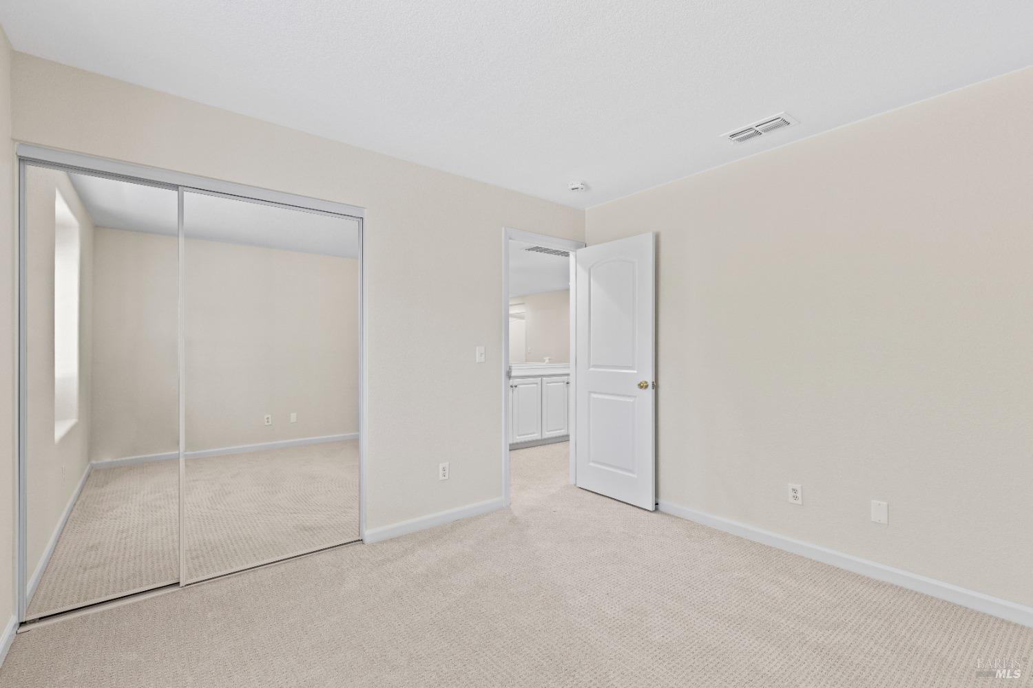 Detail Gallery Image 37 of 68 For 4202 Brudenell Dr, Fairfield,  CA 94533 - 5 Beds | 2/1 Baths