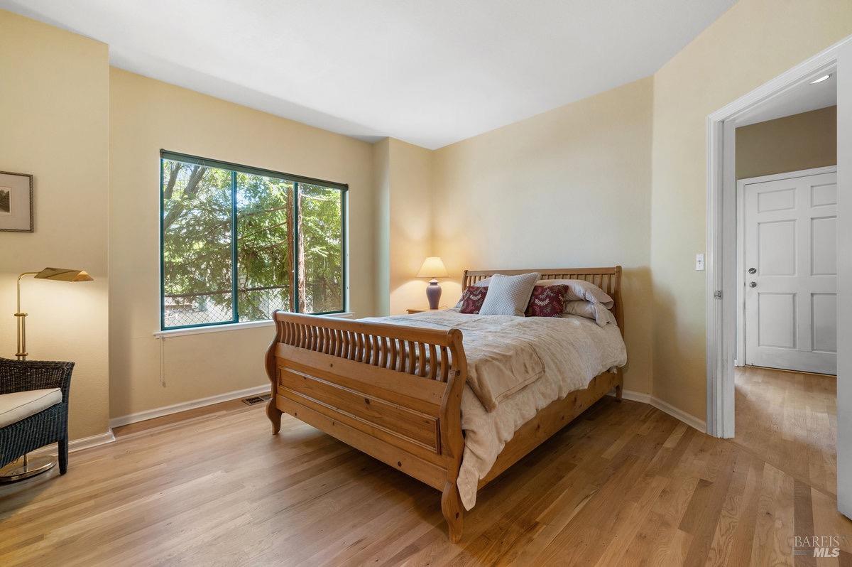 Detail Gallery Image 19 of 61 For 36 Mariposa Ave #1,  San Anselmo,  CA 94960 - 2 Beds | 2/1 Baths