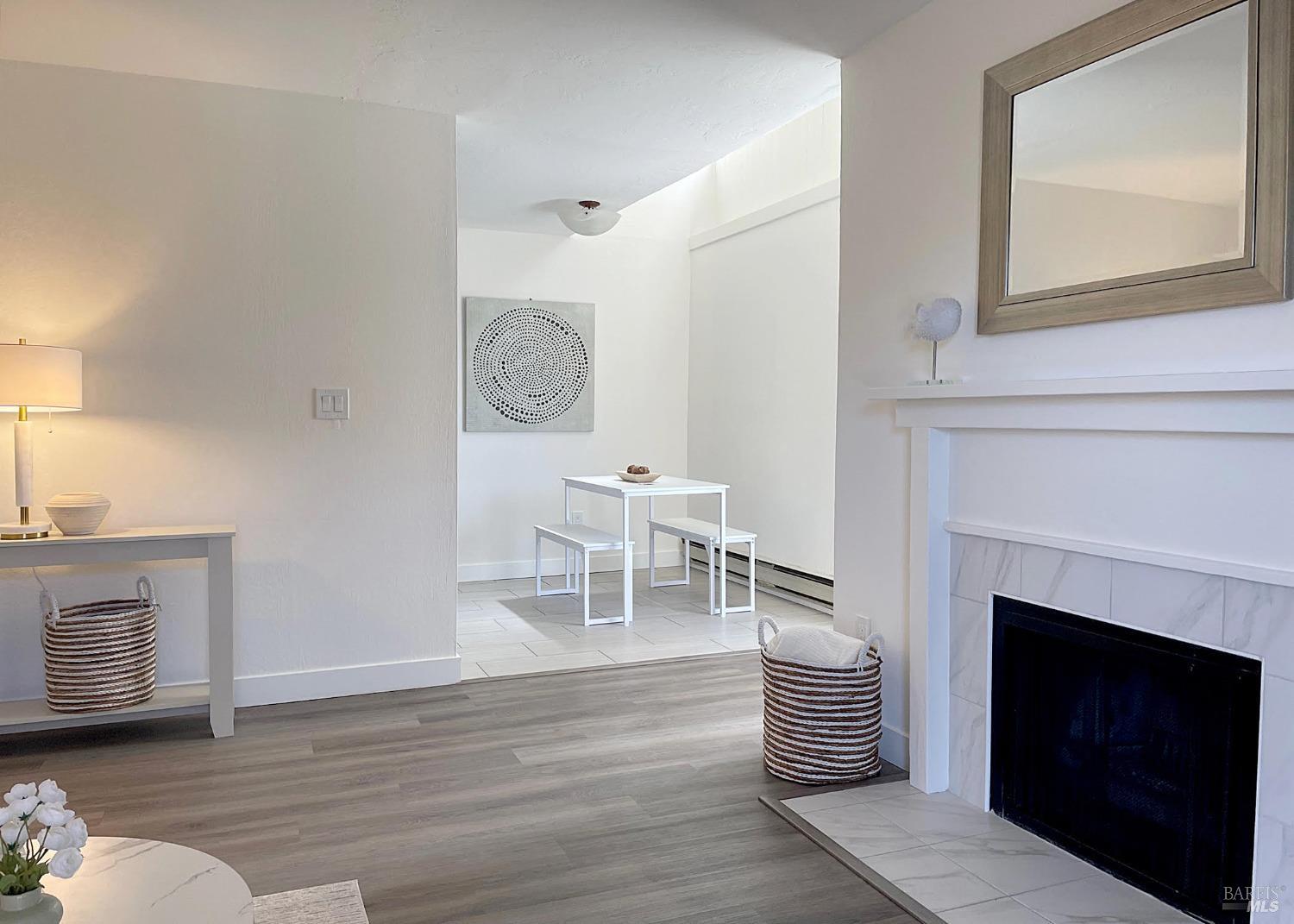 Detail Gallery Image 5 of 21 For 100 Marin Center Dr #44,  San Rafael,  CA 94903 - 1 Beds | 1 Baths
