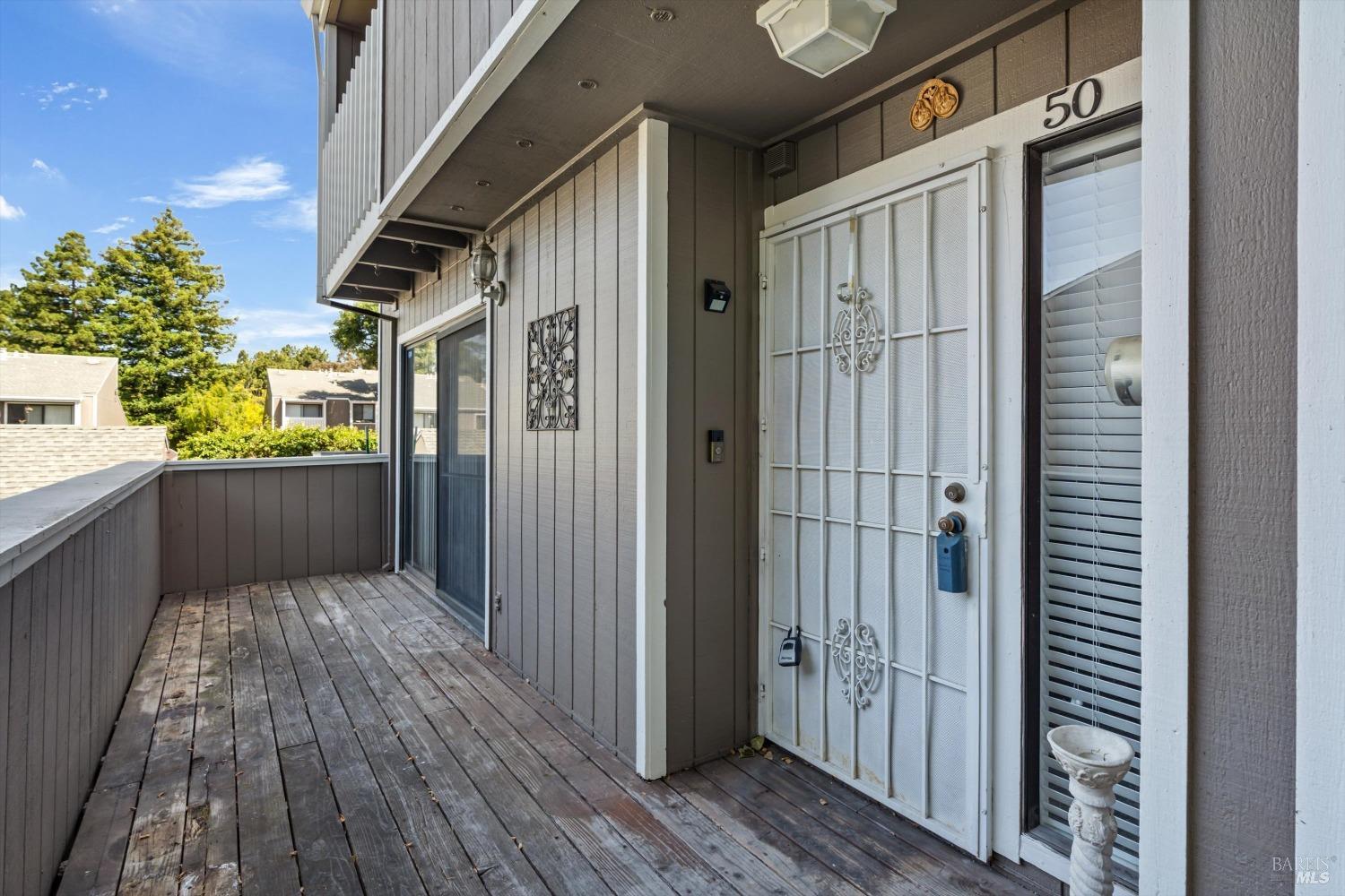 Detail Gallery Image 3 of 22 For 165 Oddstad Dr #50,  Vallejo,  CA 94589 - 2 Beds | 1/1 Baths