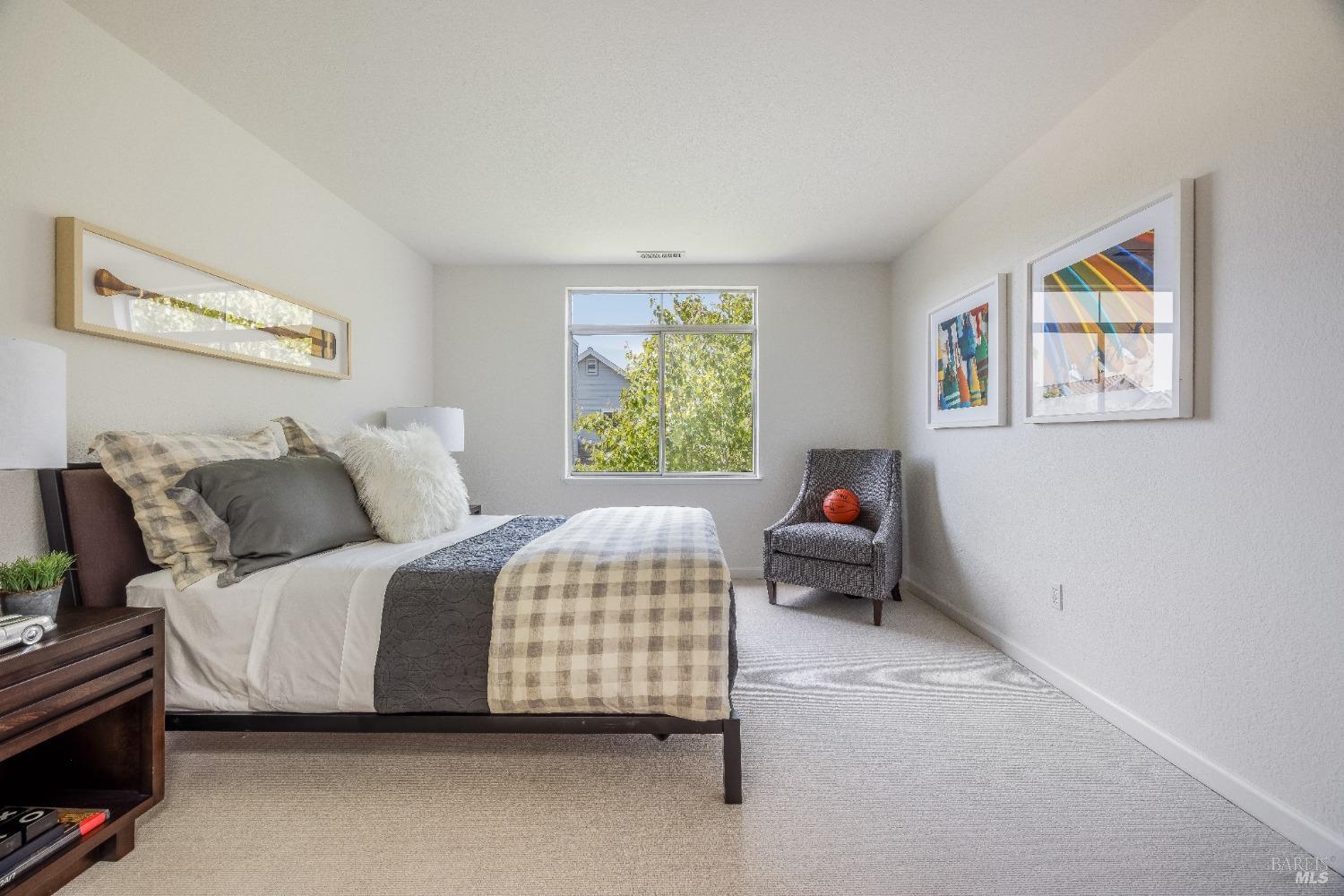 Detail Gallery Image 17 of 34 For 238 Catalina Blvd, San Rafael,  CA 94901 - 3 Beds | 2/1 Baths