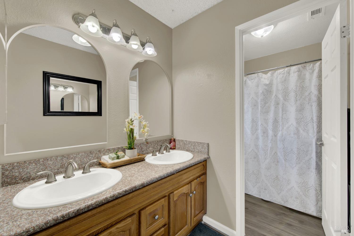 Detail Gallery Image 39 of 49 For 773 Tulare Dr, Vacaville,  CA 95687 - 4 Beds | 2/1 Baths