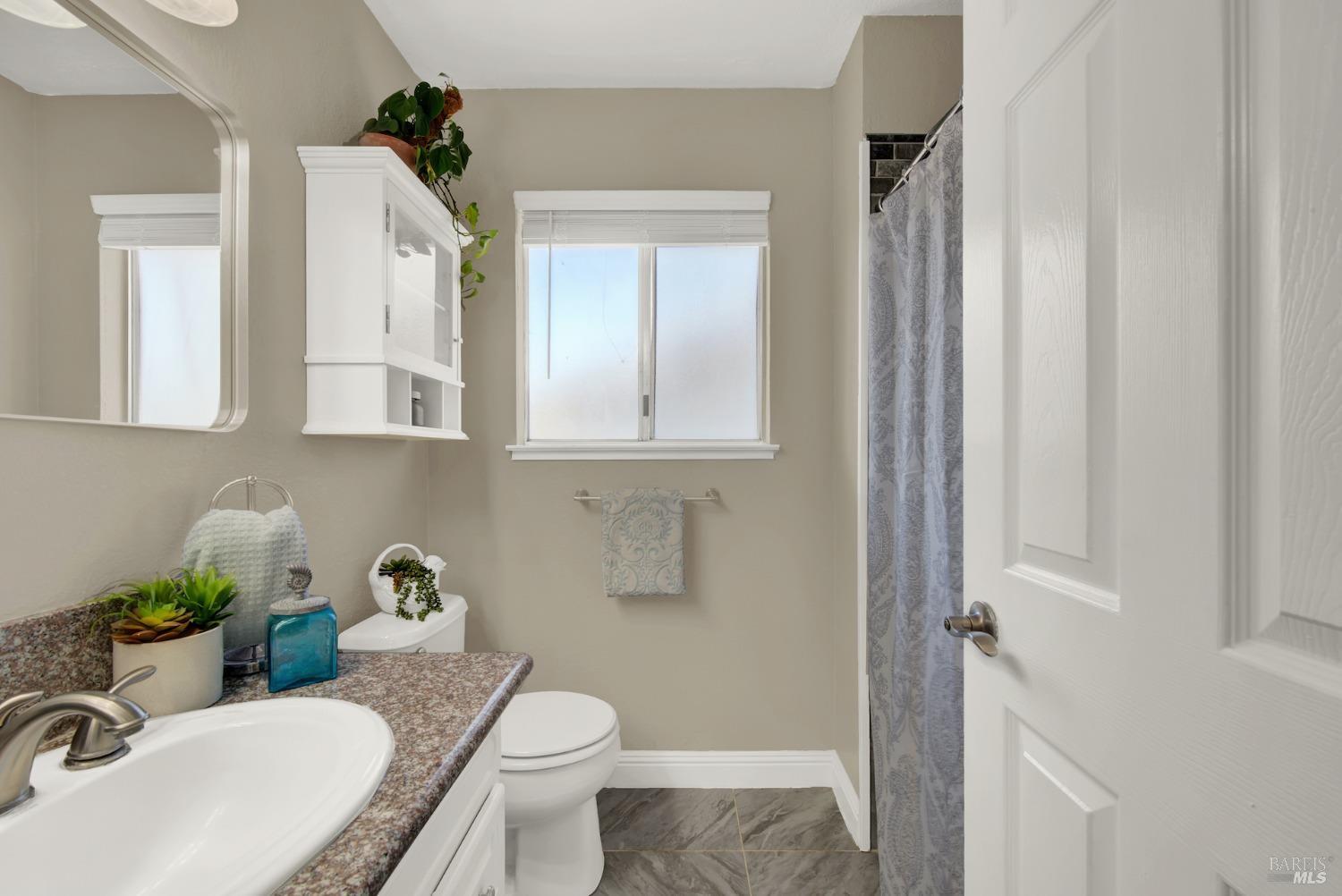 Detail Gallery Image 32 of 49 For 773 Tulare Dr, Vacaville,  CA 95687 - 4 Beds | 2/1 Baths