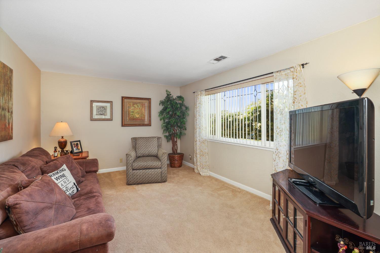 Detail Gallery Image 14 of 38 For 509 Canvasback Dr, Suisun City,  CA 94585 - 3 Beds | 2 Baths