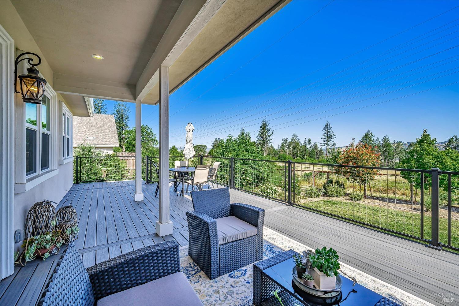 Detail Gallery Image 40 of 44 For 2013 Turnberry Ct, Santa Rosa,  CA 95403 - 4 Beds | 3/1 Baths