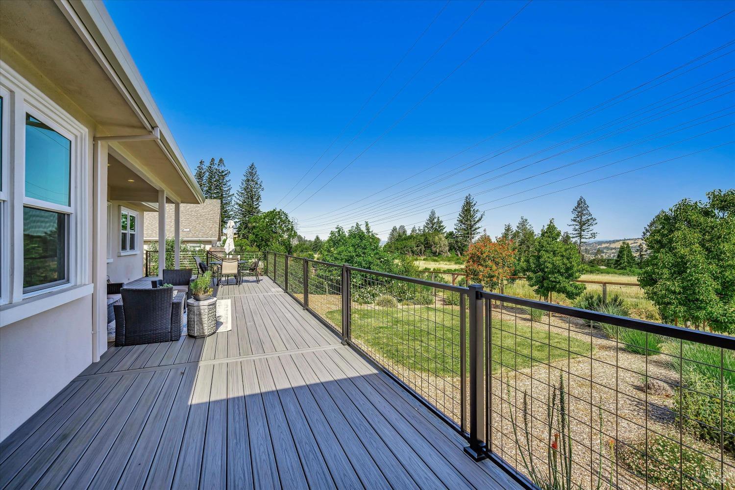 Detail Gallery Image 42 of 44 For 2013 Turnberry Ct, Santa Rosa,  CA 95403 - 4 Beds | 3/1 Baths