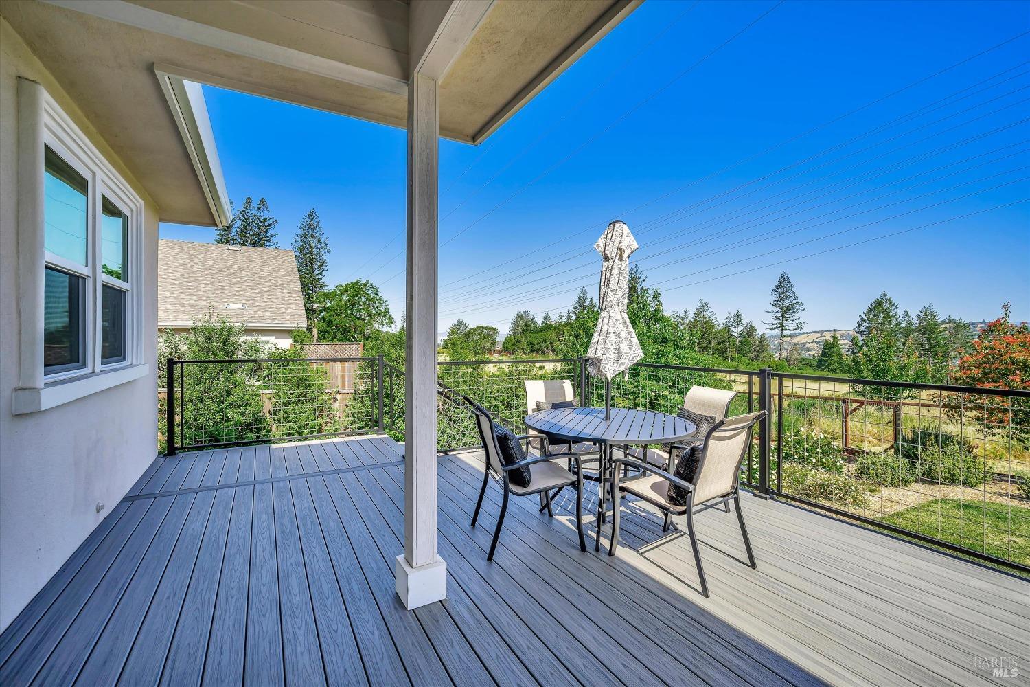 Detail Gallery Image 41 of 44 For 2013 Turnberry Ct, Santa Rosa,  CA 95403 - 4 Beds | 3/1 Baths