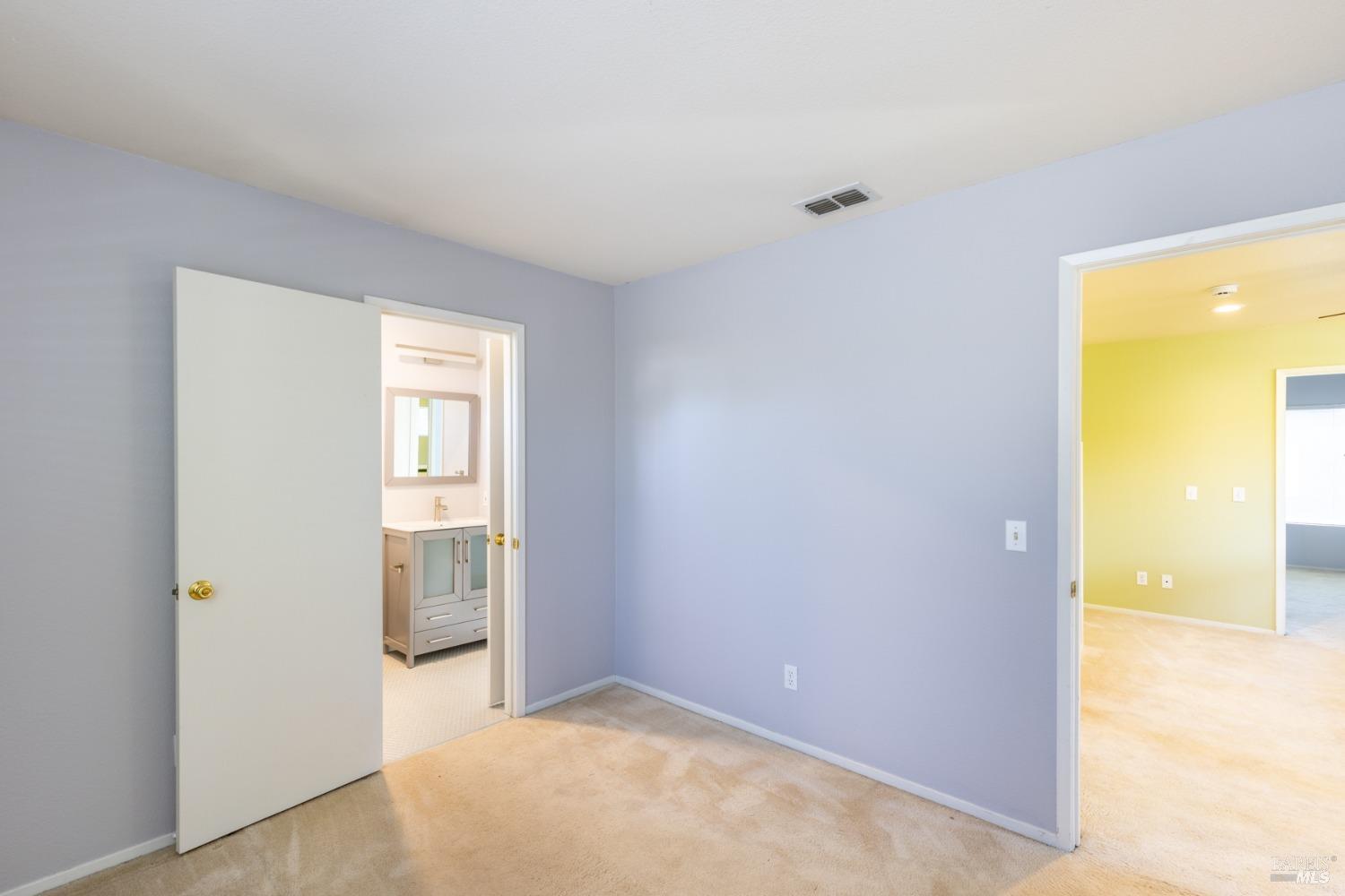 Detail Gallery Image 18 of 33 For 1255 Pickett St, Sonoma,  CA 95476 - 3 Beds | 2/1 Baths