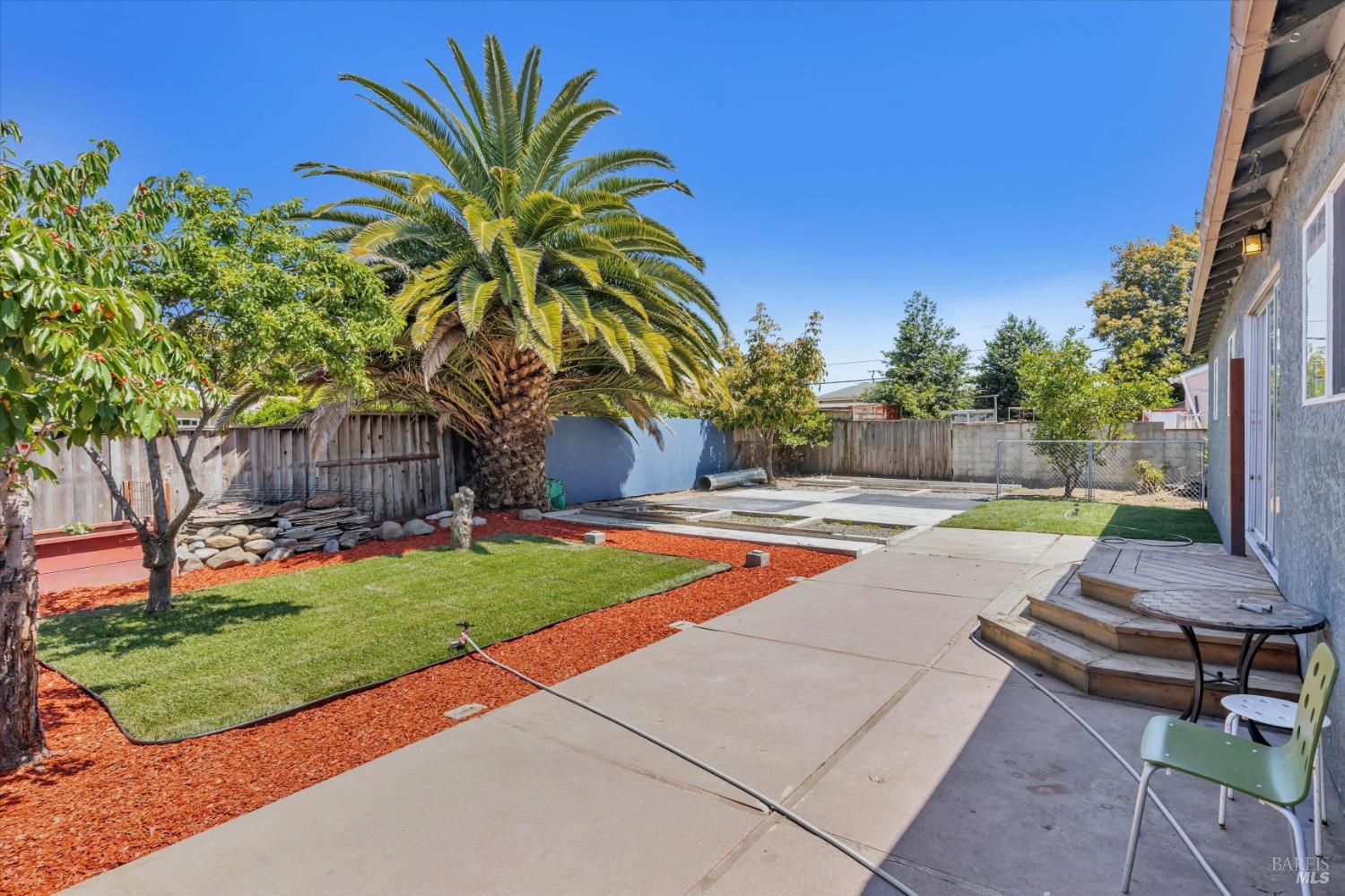 Detail Gallery Image 27 of 31 For 22462 Hesperian Blvd, Hayward,  CA 94541 - 3 Beds | 2 Baths