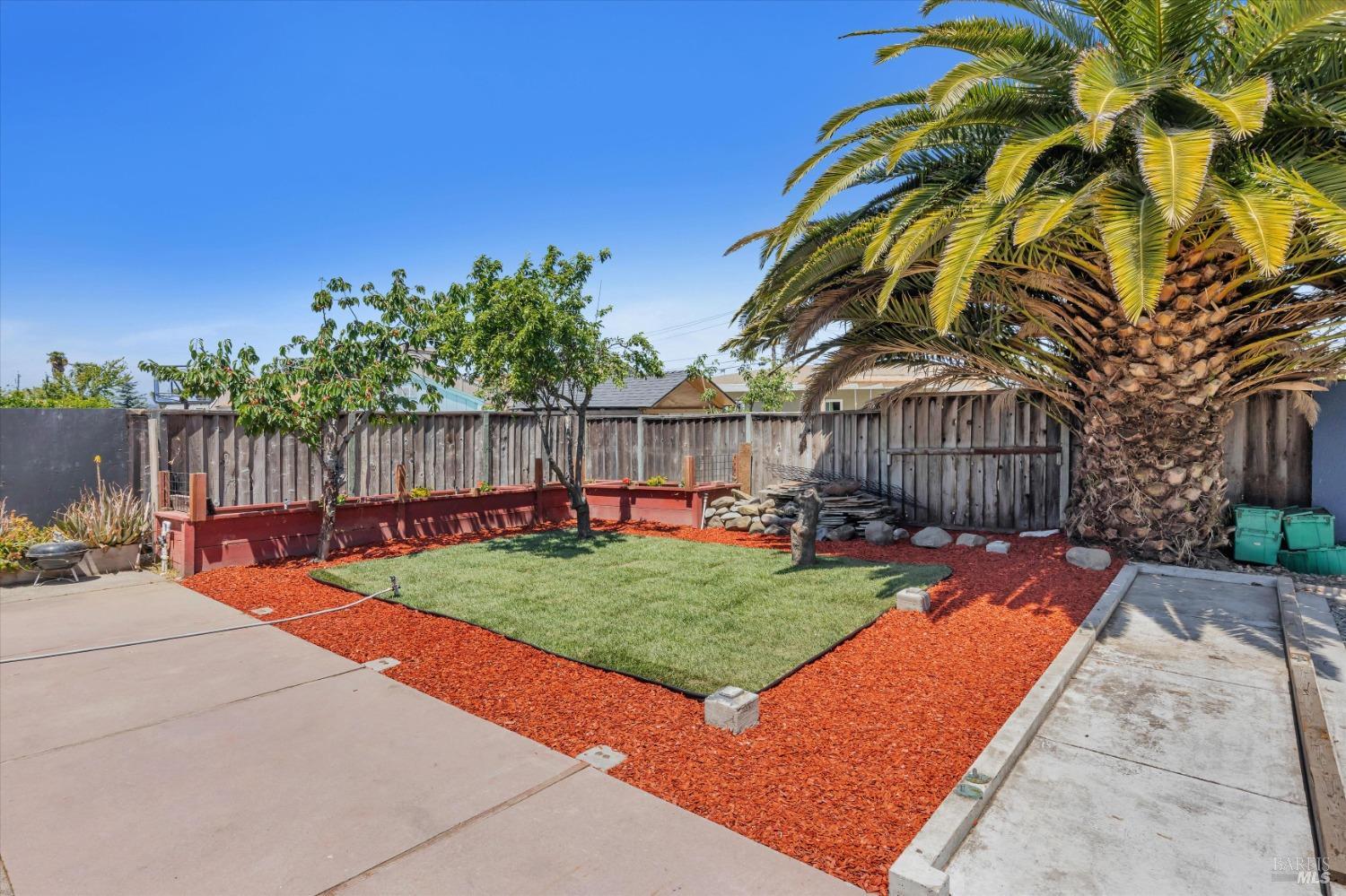 Detail Gallery Image 28 of 31 For 22462 Hesperian Blvd, Hayward,  CA 94541 - 3 Beds | 2 Baths