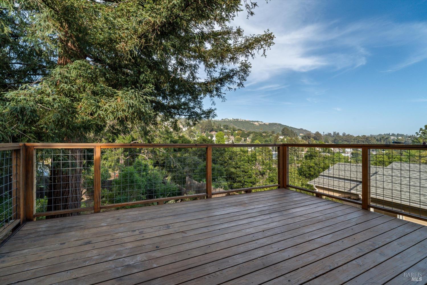 Detail Gallery Image 23 of 30 For 4538 Tulip Ave, Oakland,  CA 94619 - 2 Beds | 2 Baths