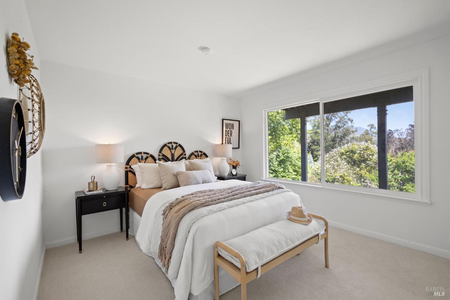 Detail Gallery Image 17 of 31 For 881 Marin Dr, Mill Valley,  CA 94941 - 3 Beds | 2/1 Baths
