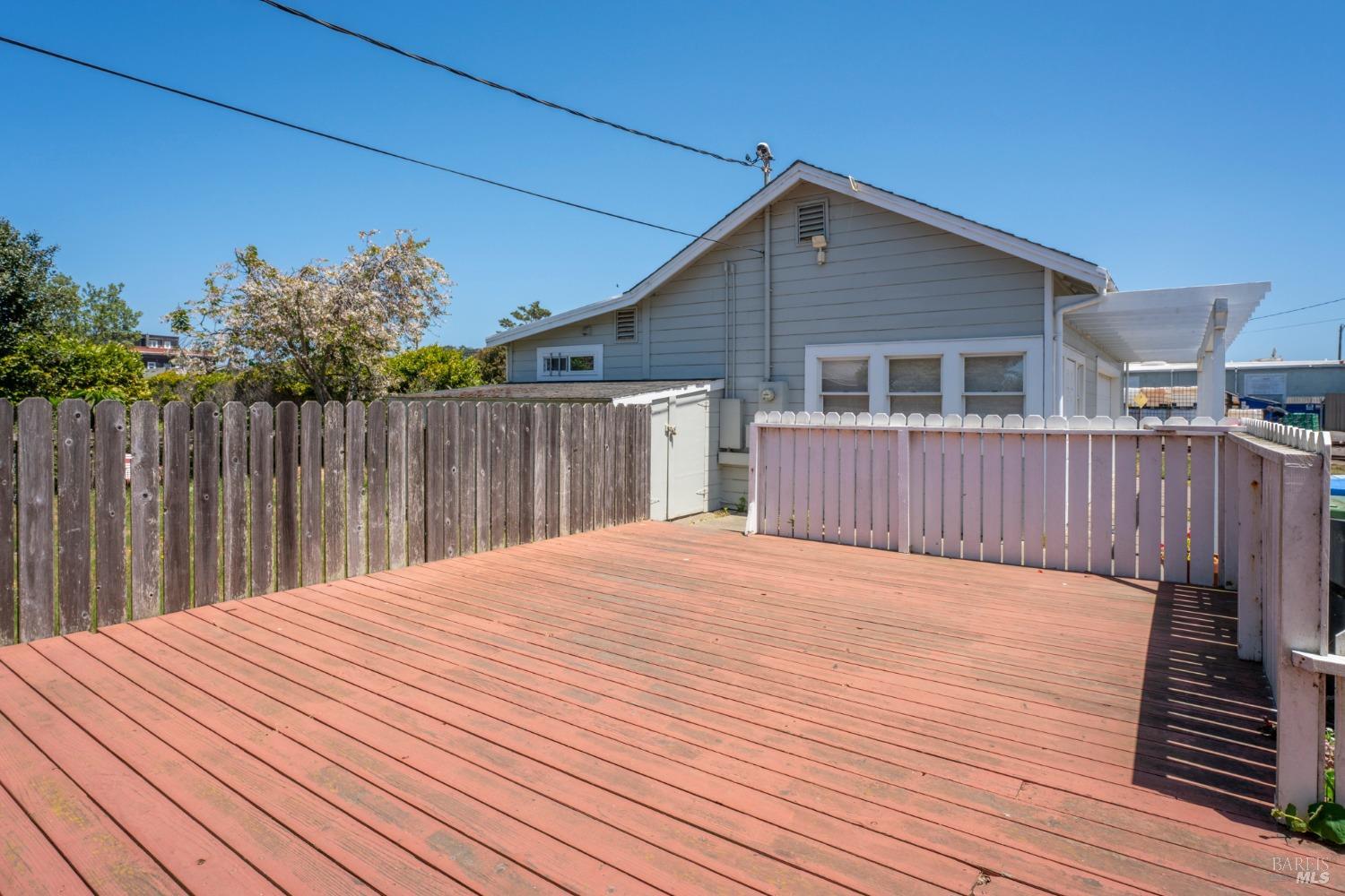 Detail Gallery Image 8 of 27 For 145 W Pine St, Fort Bragg,  CA 95437 - 3 Beds | 2 Baths