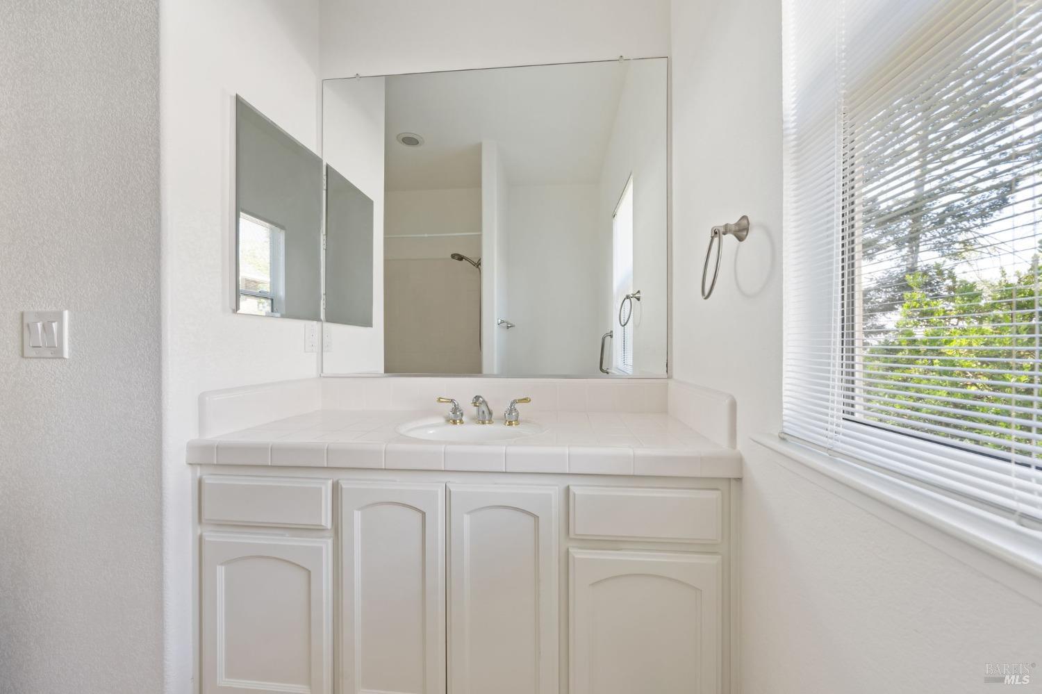 Detail Gallery Image 33 of 40 For 480 Shooting Star Pl, Santa Rosa,  CA 95409 - 3 Beds | 2/1 Baths