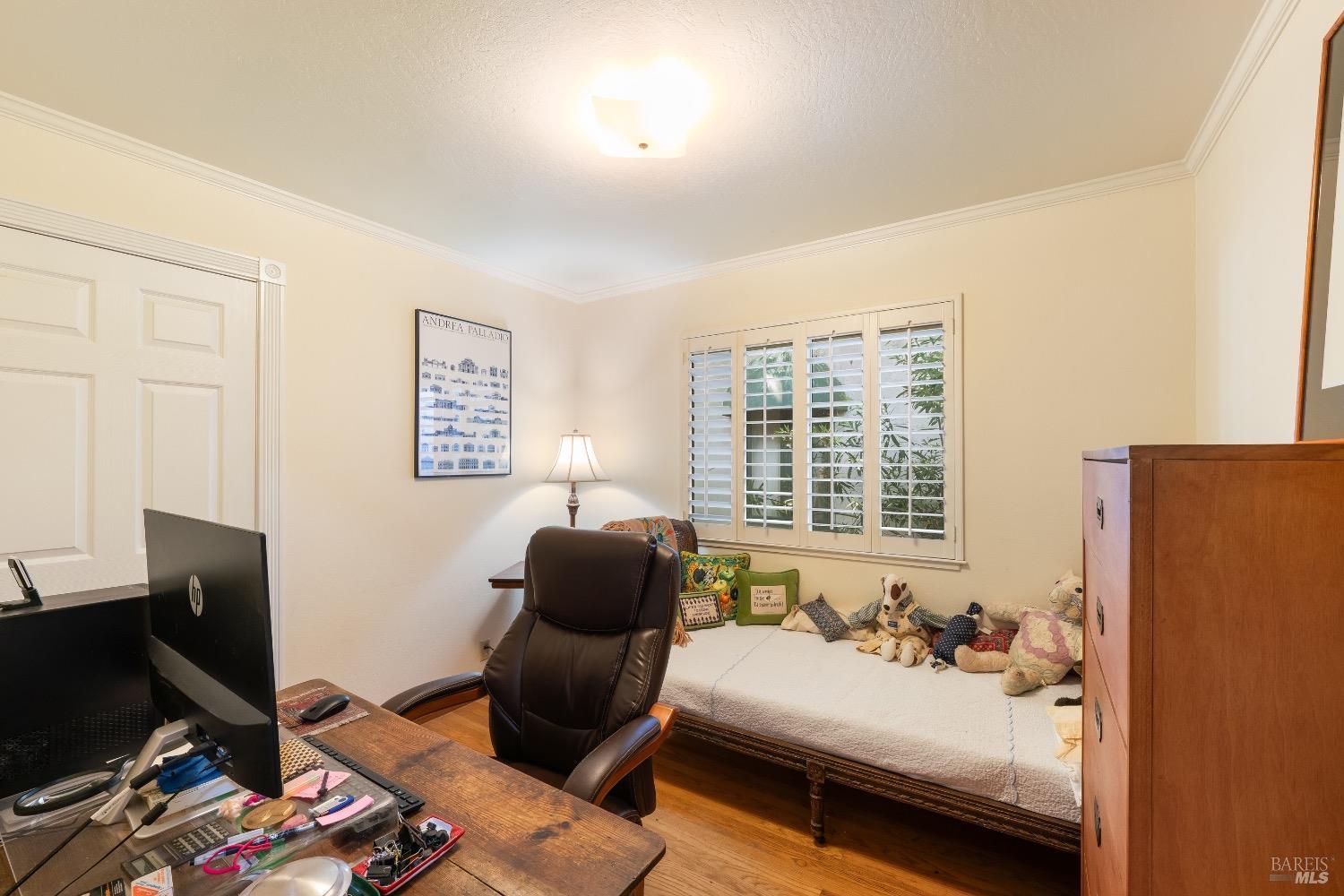 Detail Gallery Image 12 of 24 For 1768 Main St, Saint Helena,  CA 94574 - 3 Beds | 1/1 Baths
