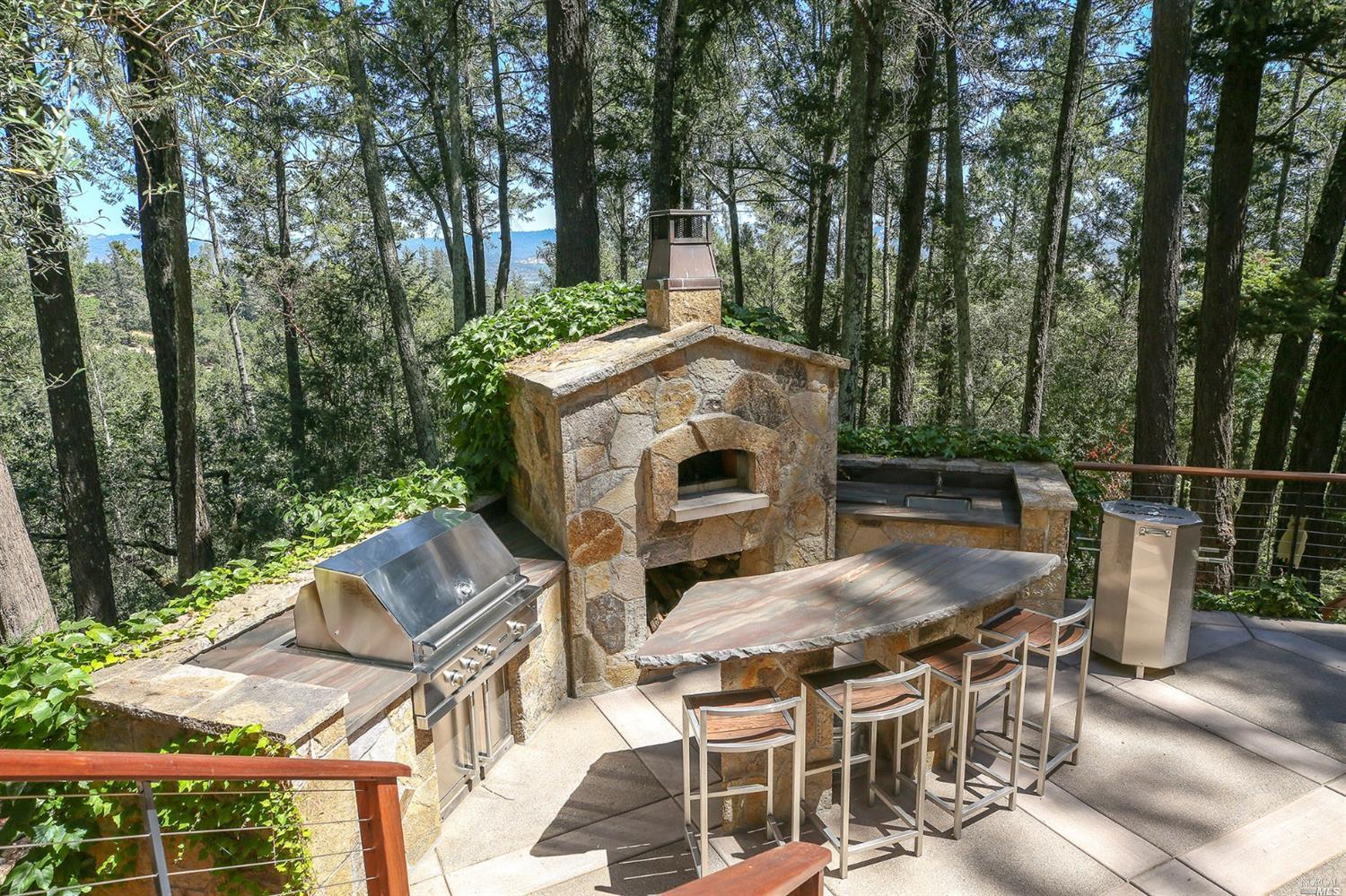 Detail Gallery Image 28 of 37 For 1457 S Whitehall Ln, Saint Helena,  CA 94574 - 5 Beds | 5/1 Baths