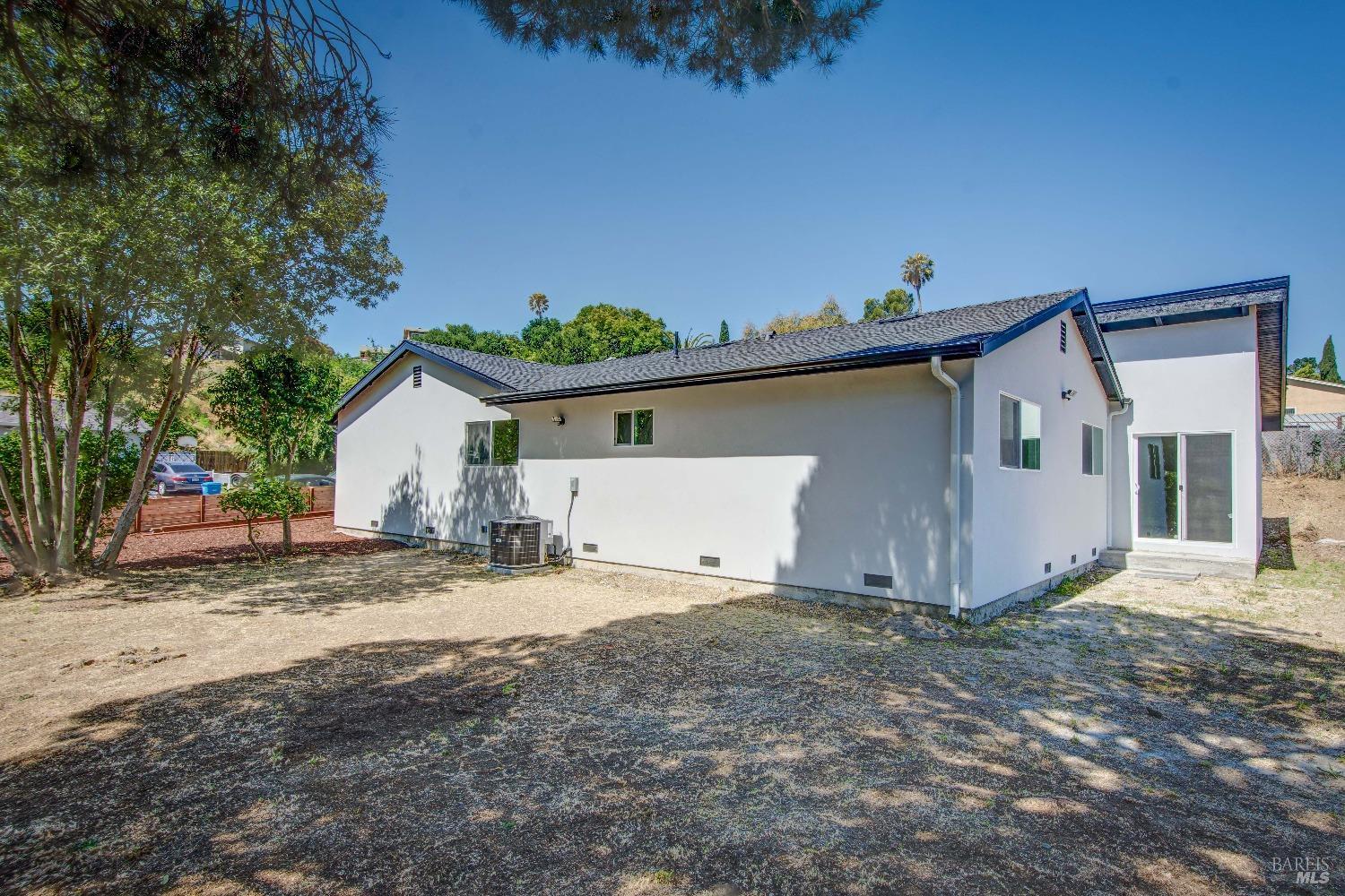 Remington Court, Vallejo, California image 27