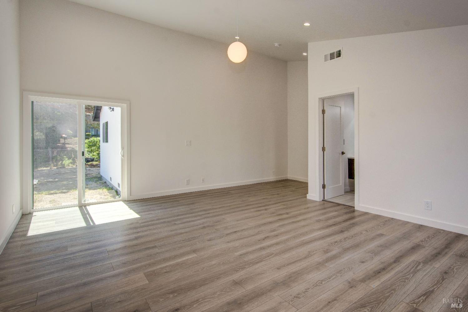 Remington Court, Vallejo, California image 12