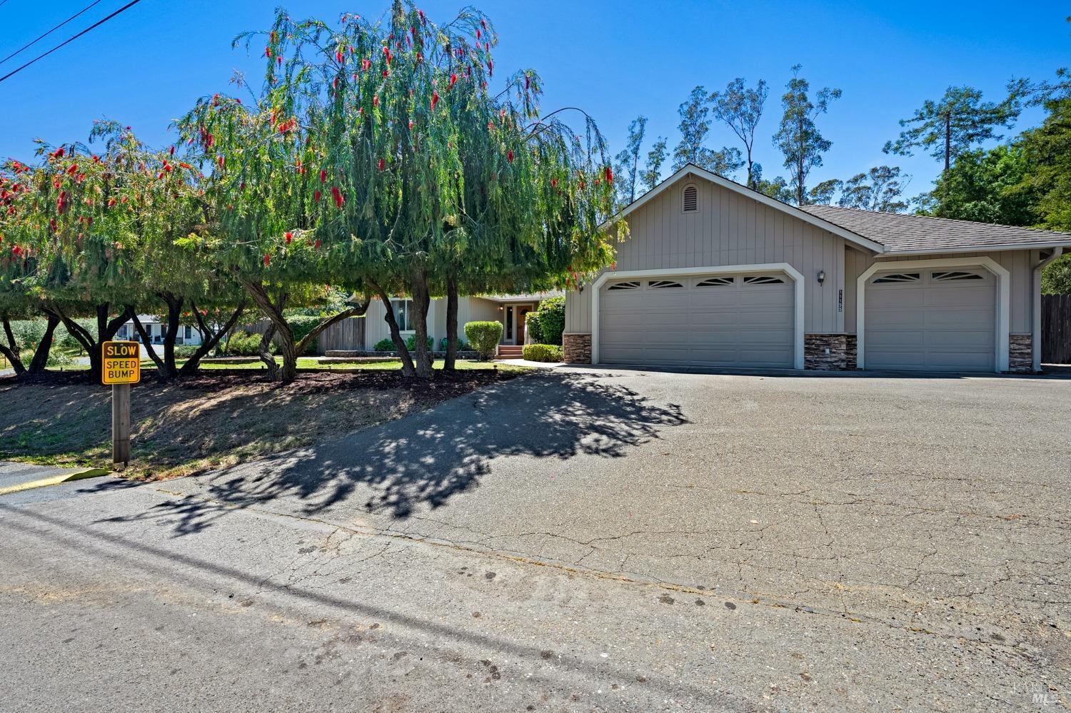 Detail Gallery Image 1 of 1 For 11155 Cherry Ridge Rd, Sebastopol,  CA 95472 - 3 Beds | 2/1 Baths