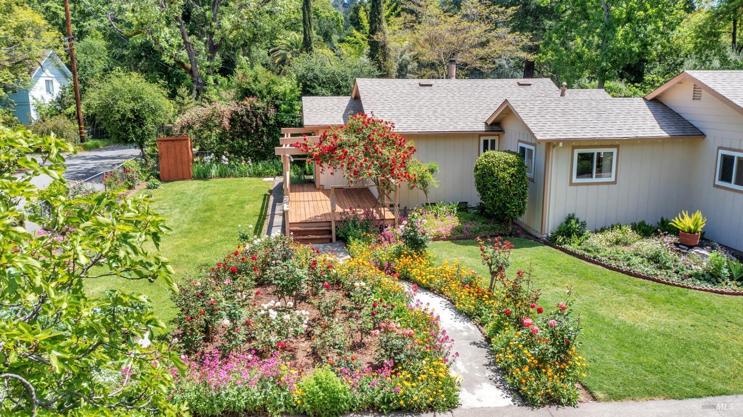 Detail Gallery Image 63 of 71 For 319 Glass Mountain Ln, Saint Helena,  CA 94574 - 2 Beds | 2 Baths