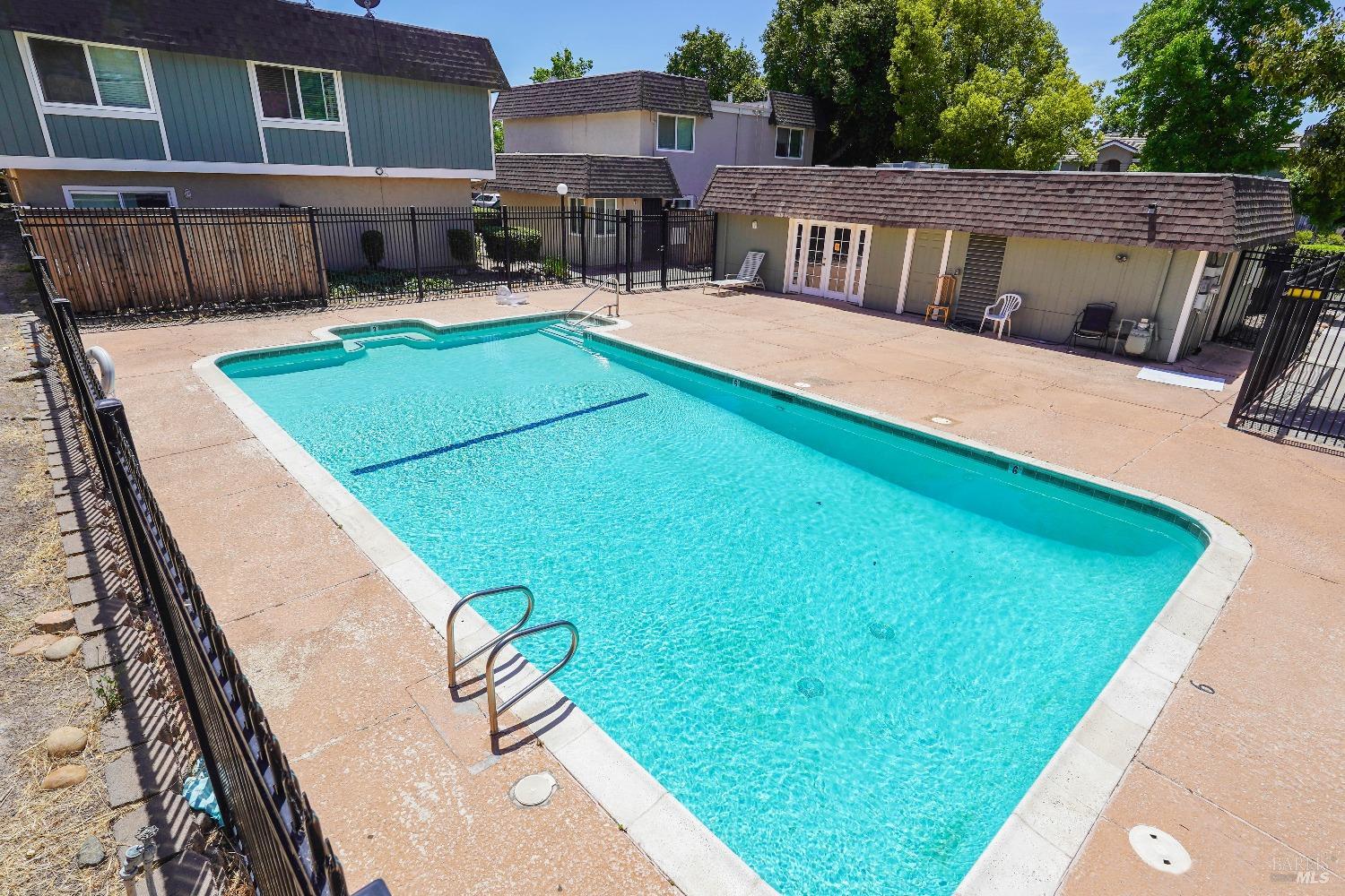 Detail Gallery Image 20 of 24 For 1360 Callen St #B,  Vacaville,  CA 95688 - 2 Beds | 1/1 Baths