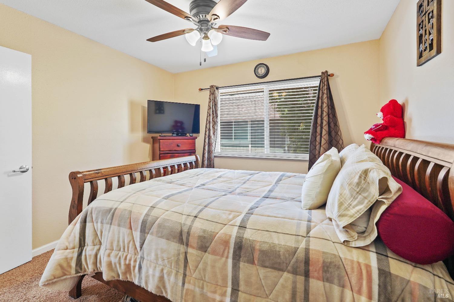 Detail Gallery Image 17 of 24 For 1360 Callen St #B,  Vacaville,  CA 95688 - 2 Beds | 1/1 Baths