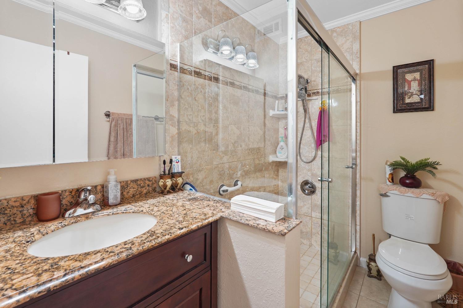 Detail Gallery Image 14 of 24 For 1360 Callen St #B,  Vacaville,  CA 95688 - 2 Beds | 1/1 Baths