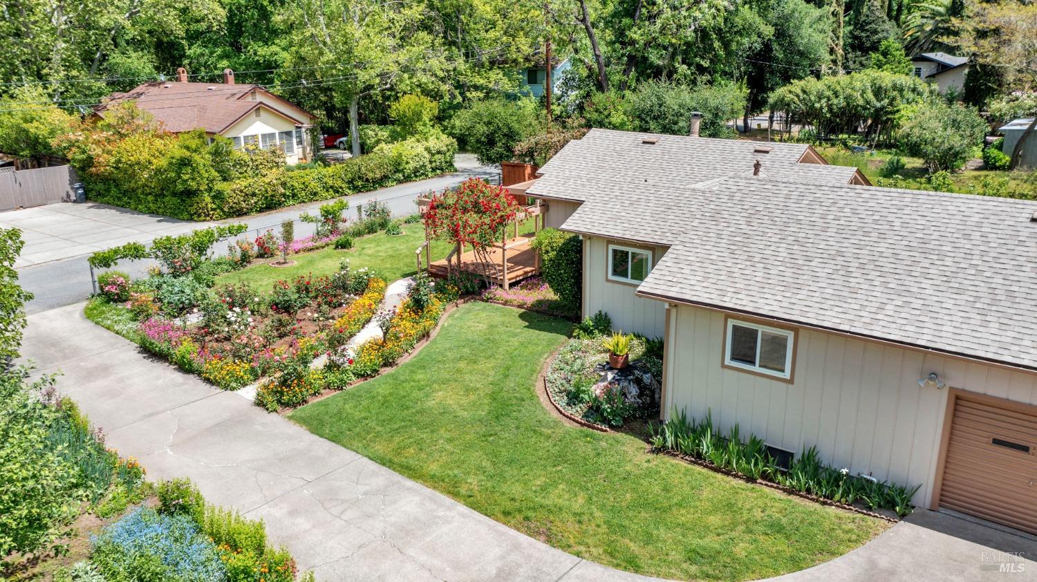 Detail Gallery Image 65 of 71 For 319 Glass Mountain Ln, Saint Helena,  CA 94574 - 2 Beds | 2 Baths