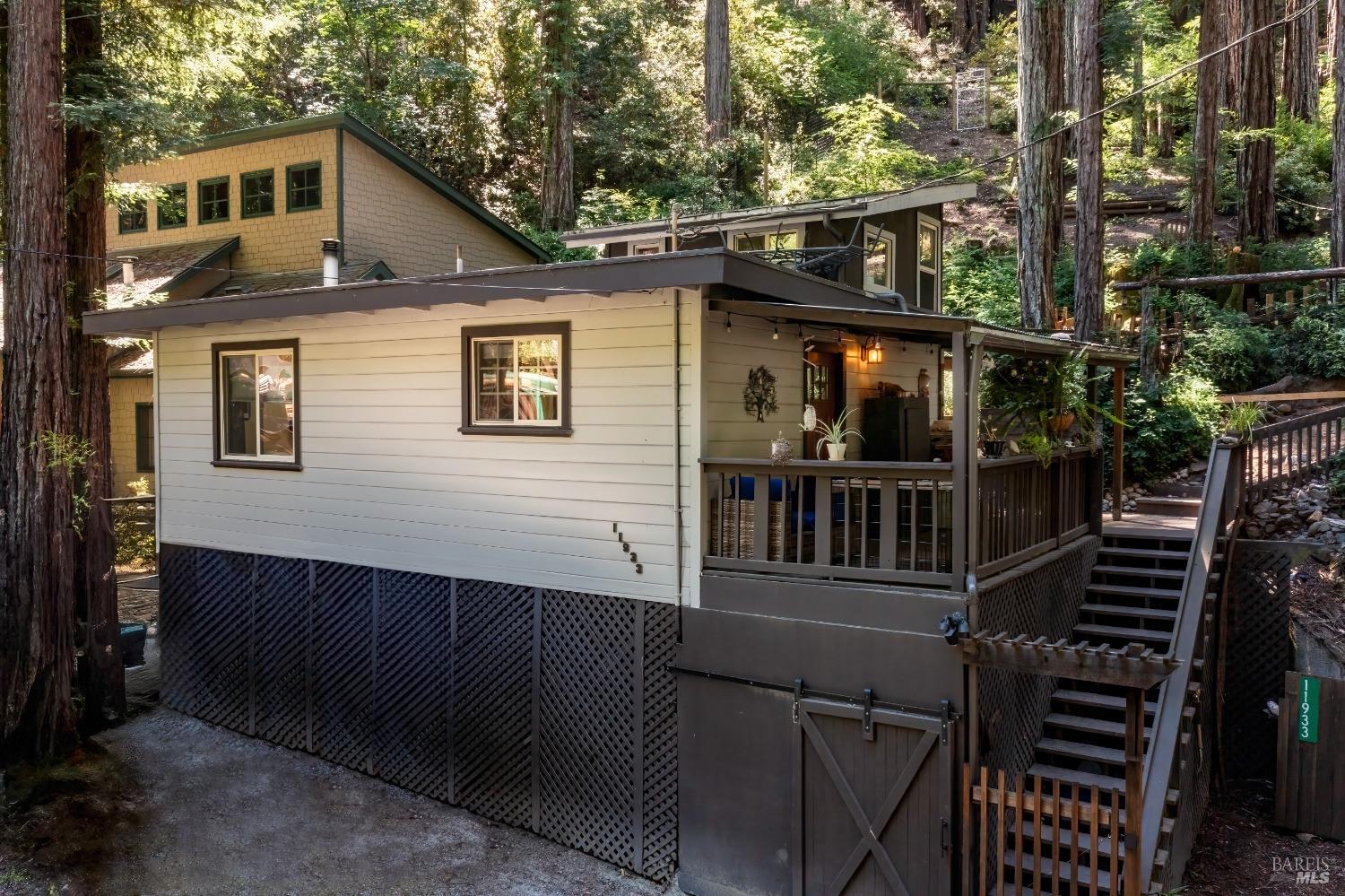 Detail Gallery Image 1 of 1 For 11933 Canyon Dr, Guerneville,  CA 95446 - 1 Beds | 1 Baths